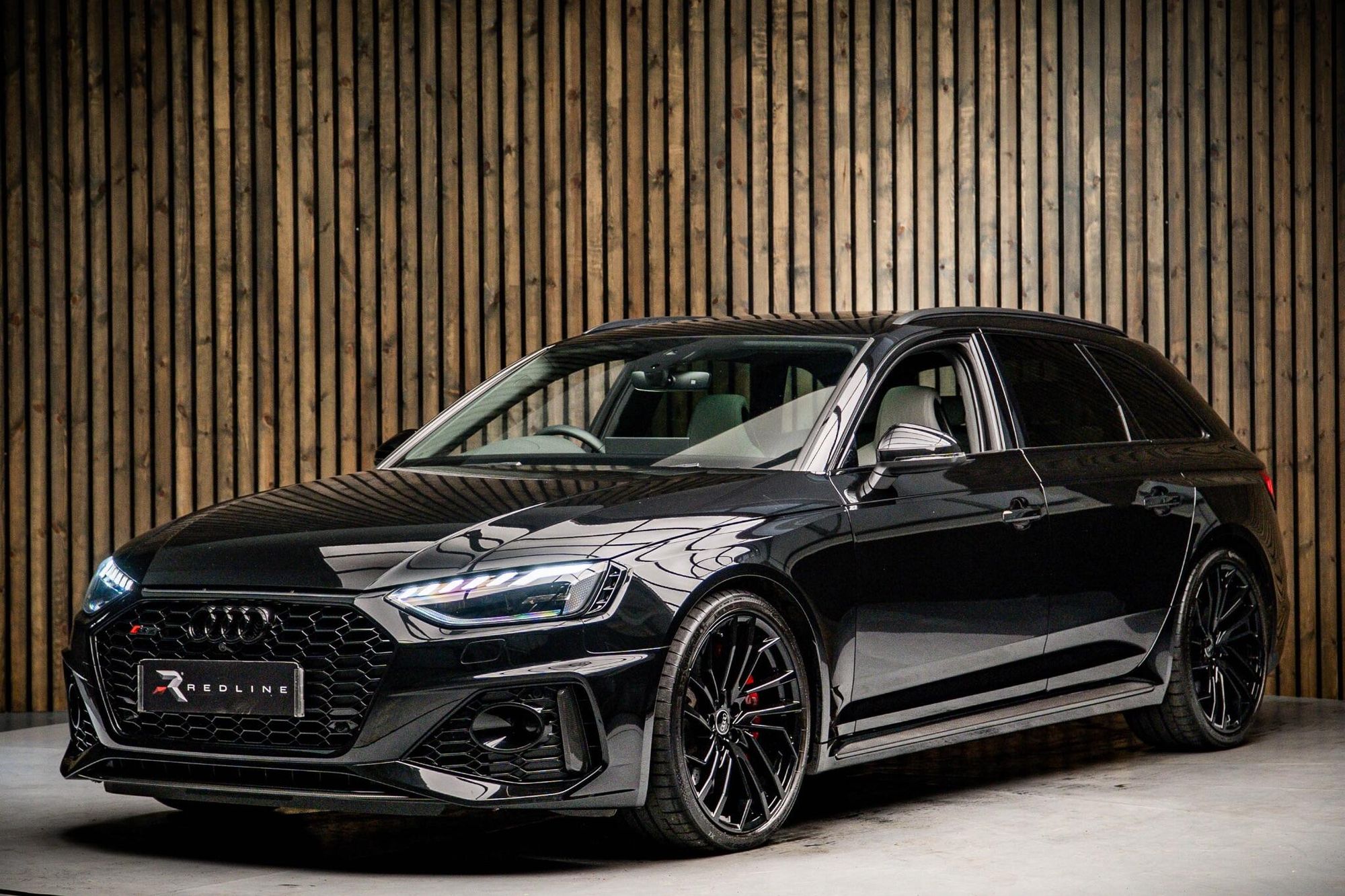 AUDI RS4 RS 4 AVANT RS 4 TFSI Quattro Carbon Black 5dr Tiptronic for sale UK - Slide 8