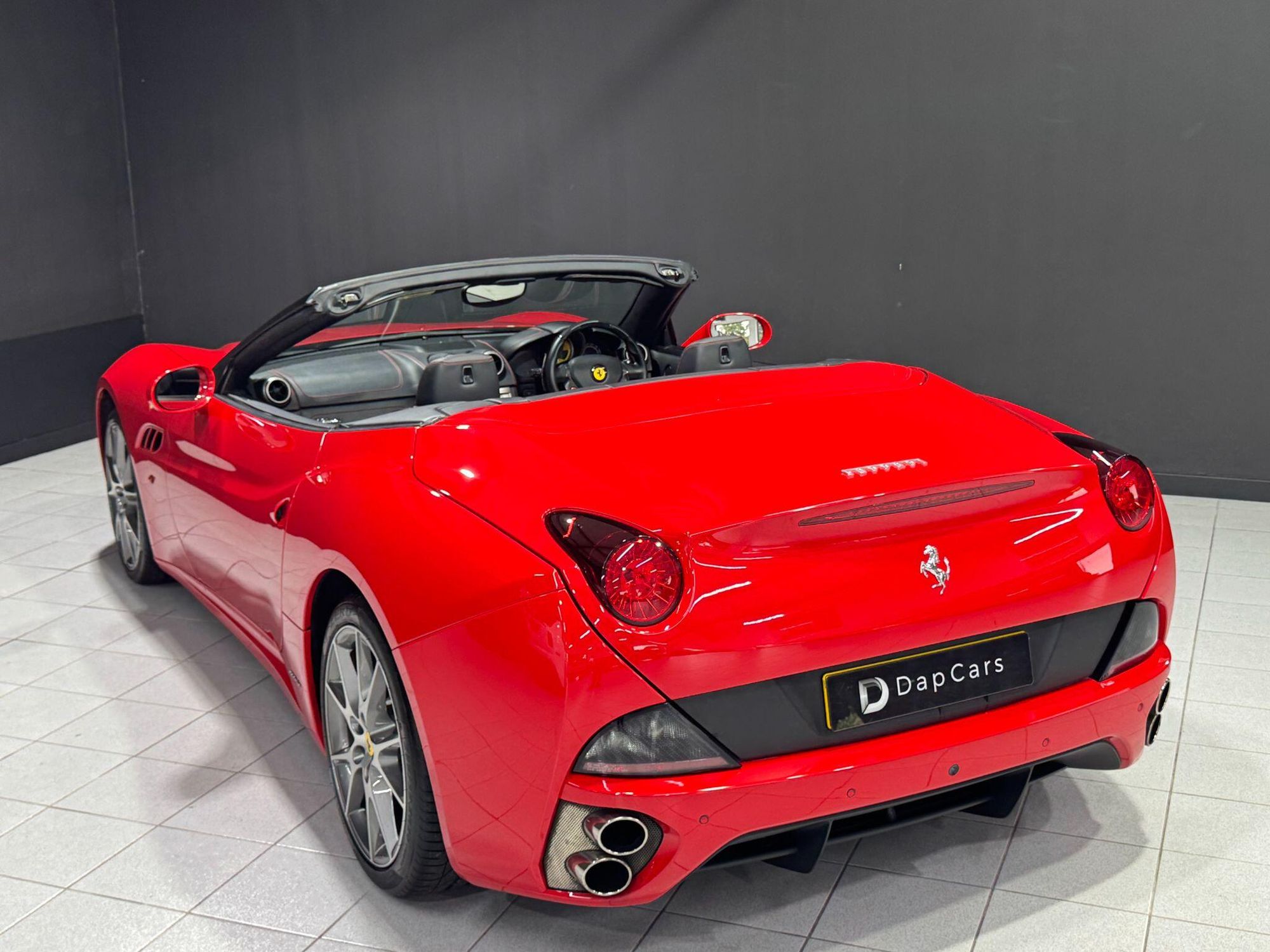 FERRARI CALIFORNIA CONVERTIBLE 2+ 2dr F1 for sale UK - Slide 4