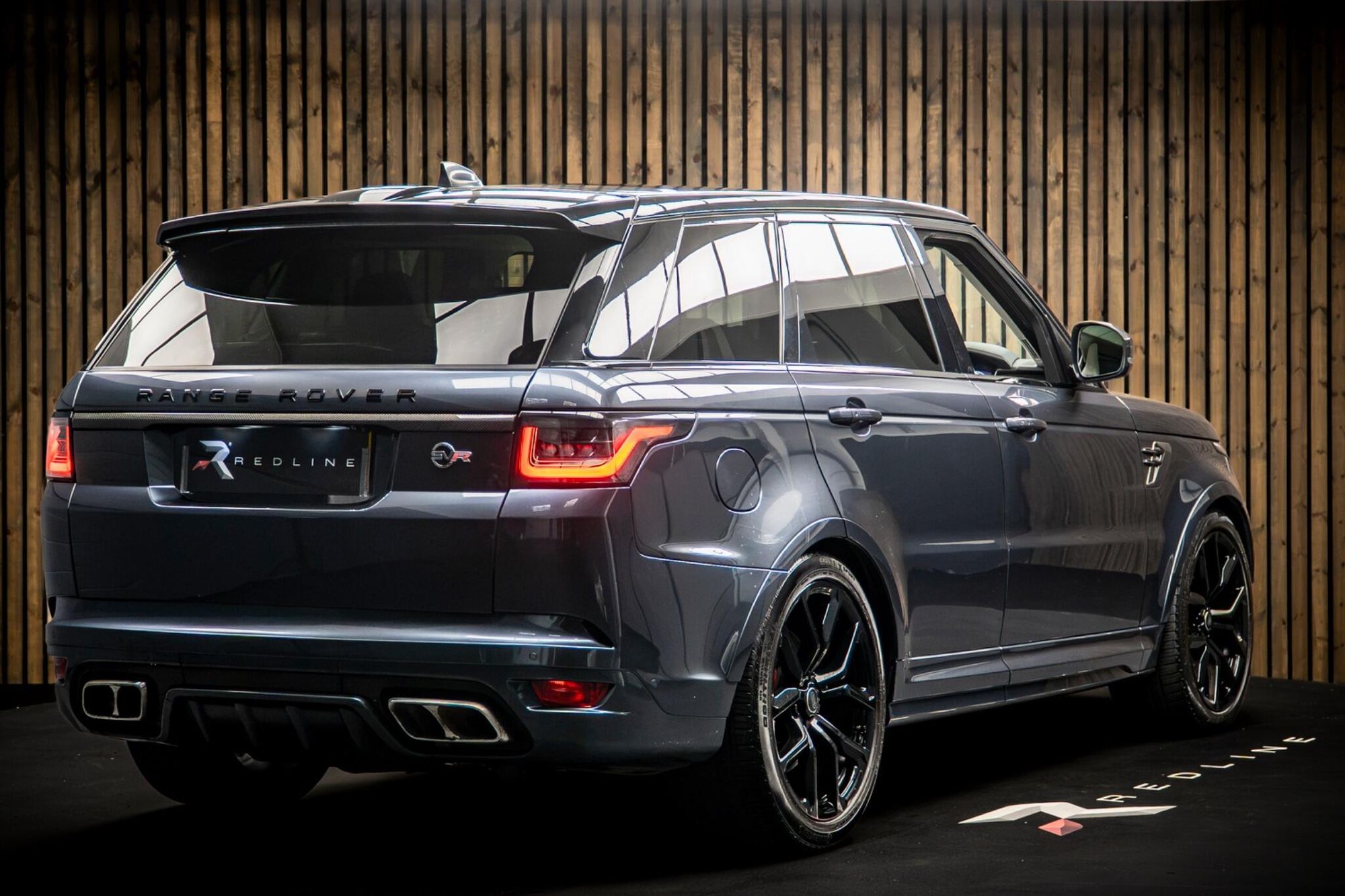 LAND ROVER RANGE ROVER SPORT ESTATE 5.0 P575 S/C SVR 5dr Auto for sale UK - Slide 4