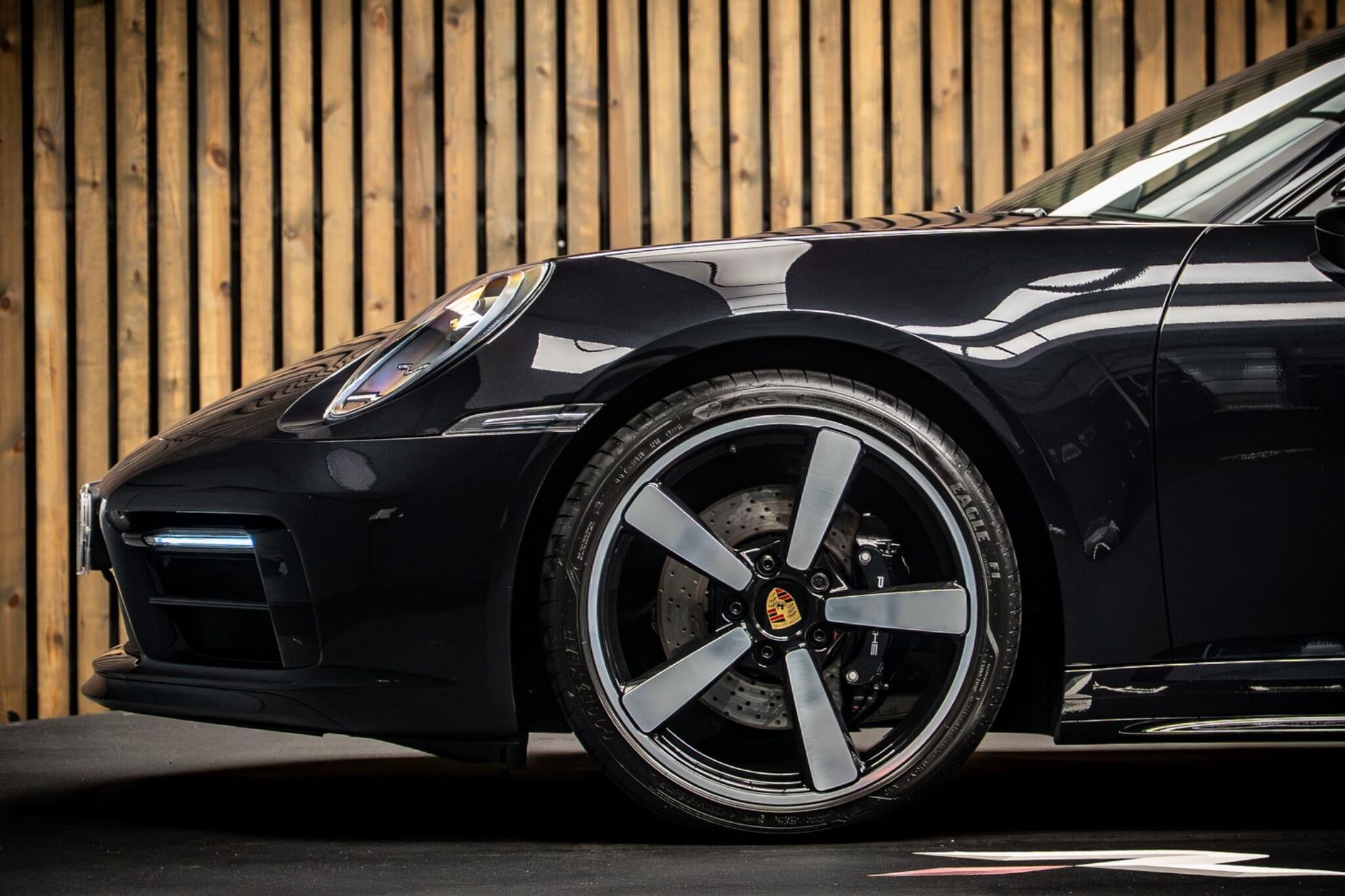 PORSCHE 911 [992] CARRERA 4 COUPE S 2dr PDK for sale UK - Slide 9