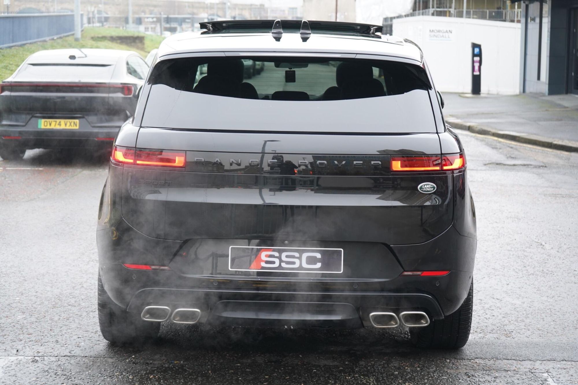 LAND ROVER RANGE ROVER SPORT ESTATE 4.4 P530 V8 First Edition 5dr Auto for sale UK - Slide 10