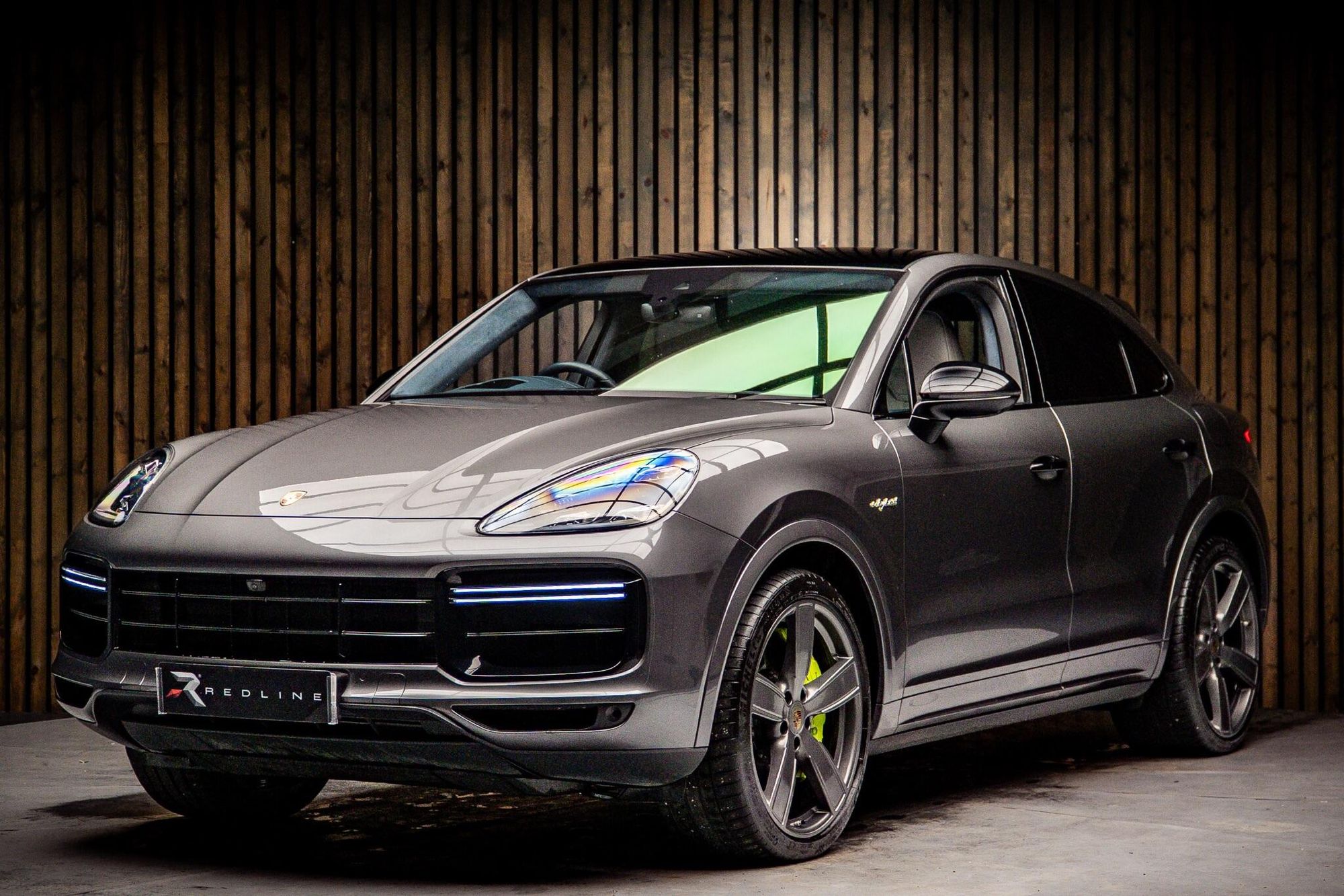 PORSCHE CAYENNE COUPE E-Hybrid Turbo S 5dr Tiptronic S for sale UK - Slide 8