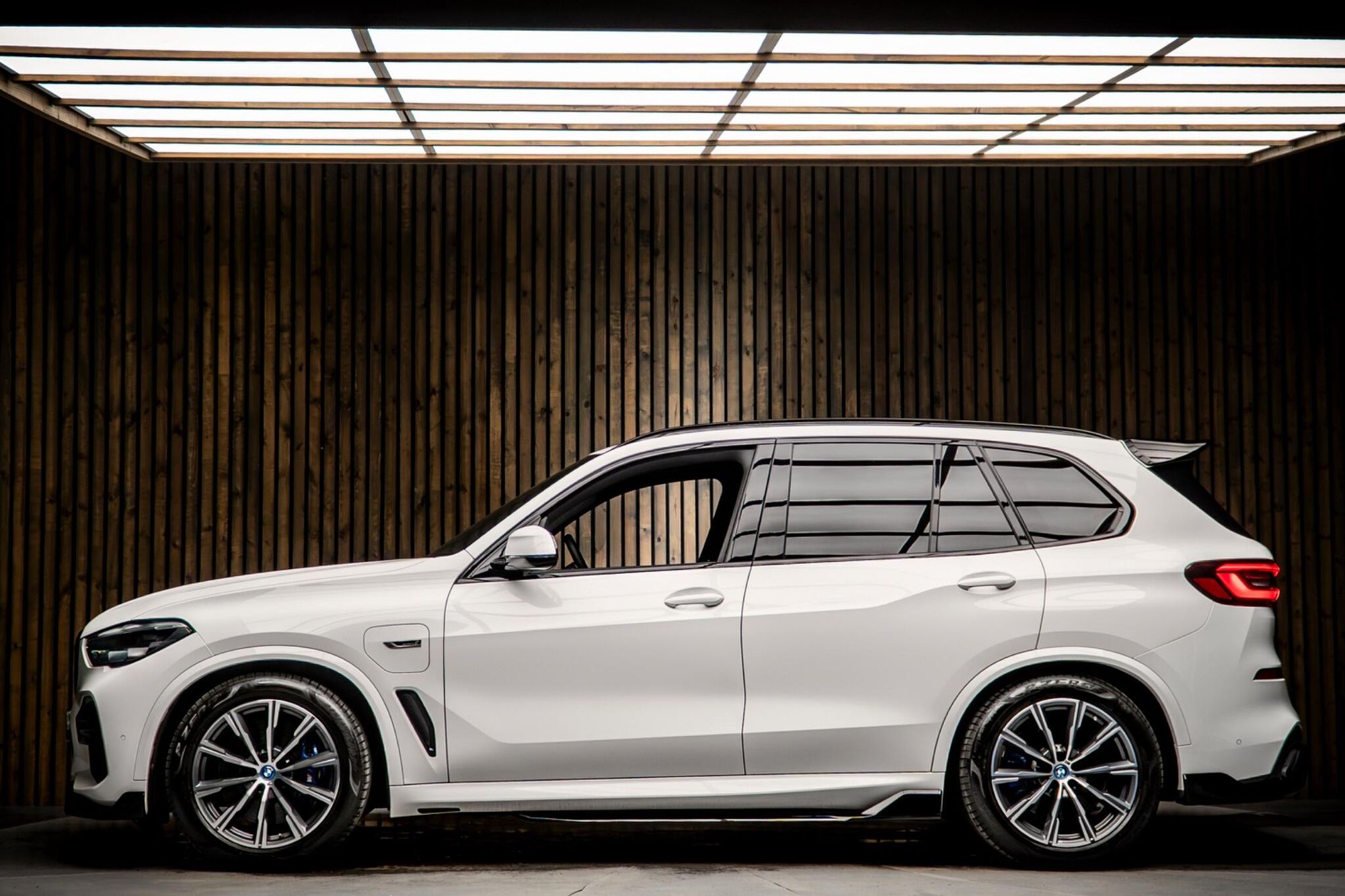 BMW X5 ESTATE xDrive45e M Sport 5dr Auto for sale UK - Slide 7