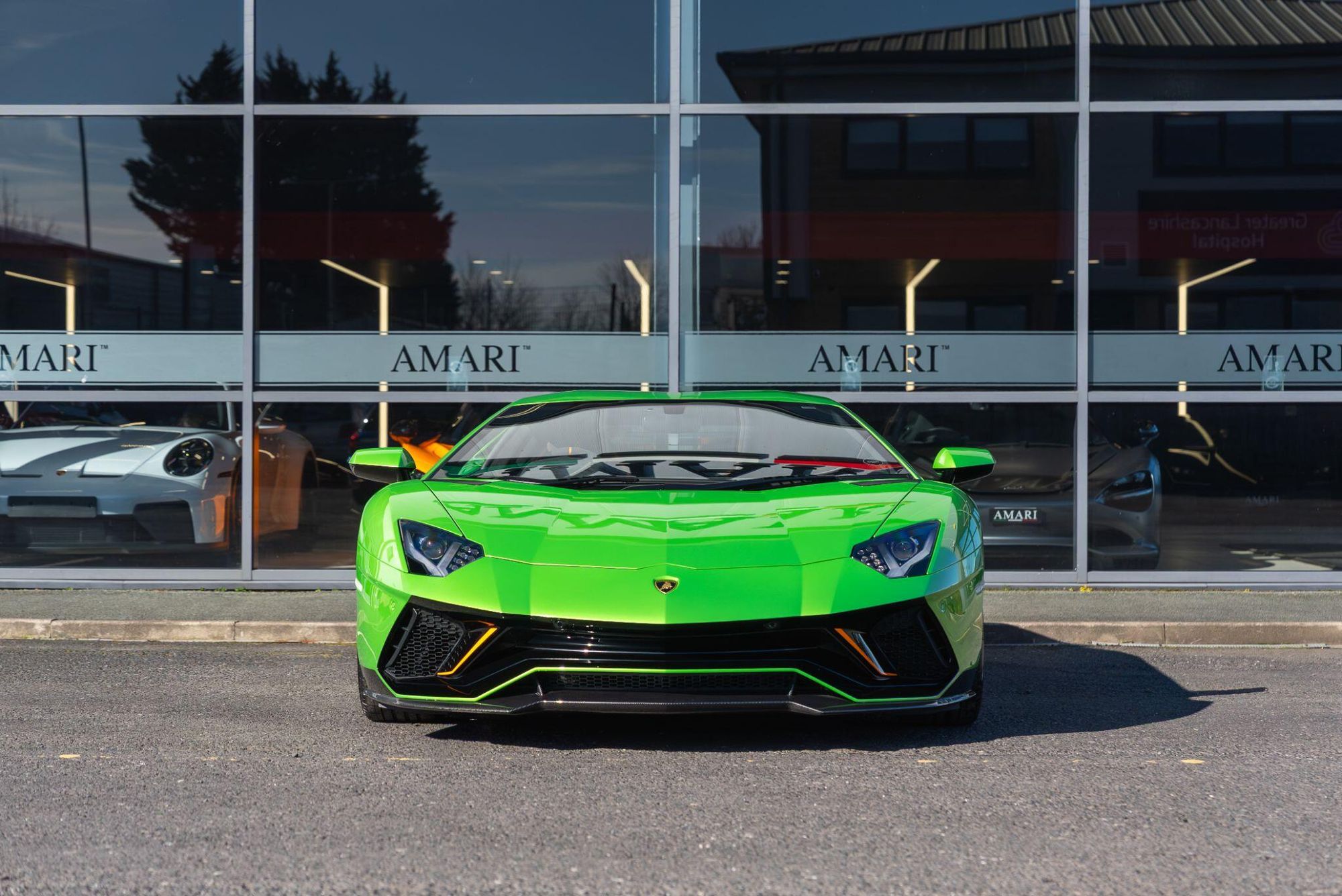 LAMBORGHINI AVENTADOR COUPE LP 780-4 Ultimae 2dr ISR for sale UK - Slide 2