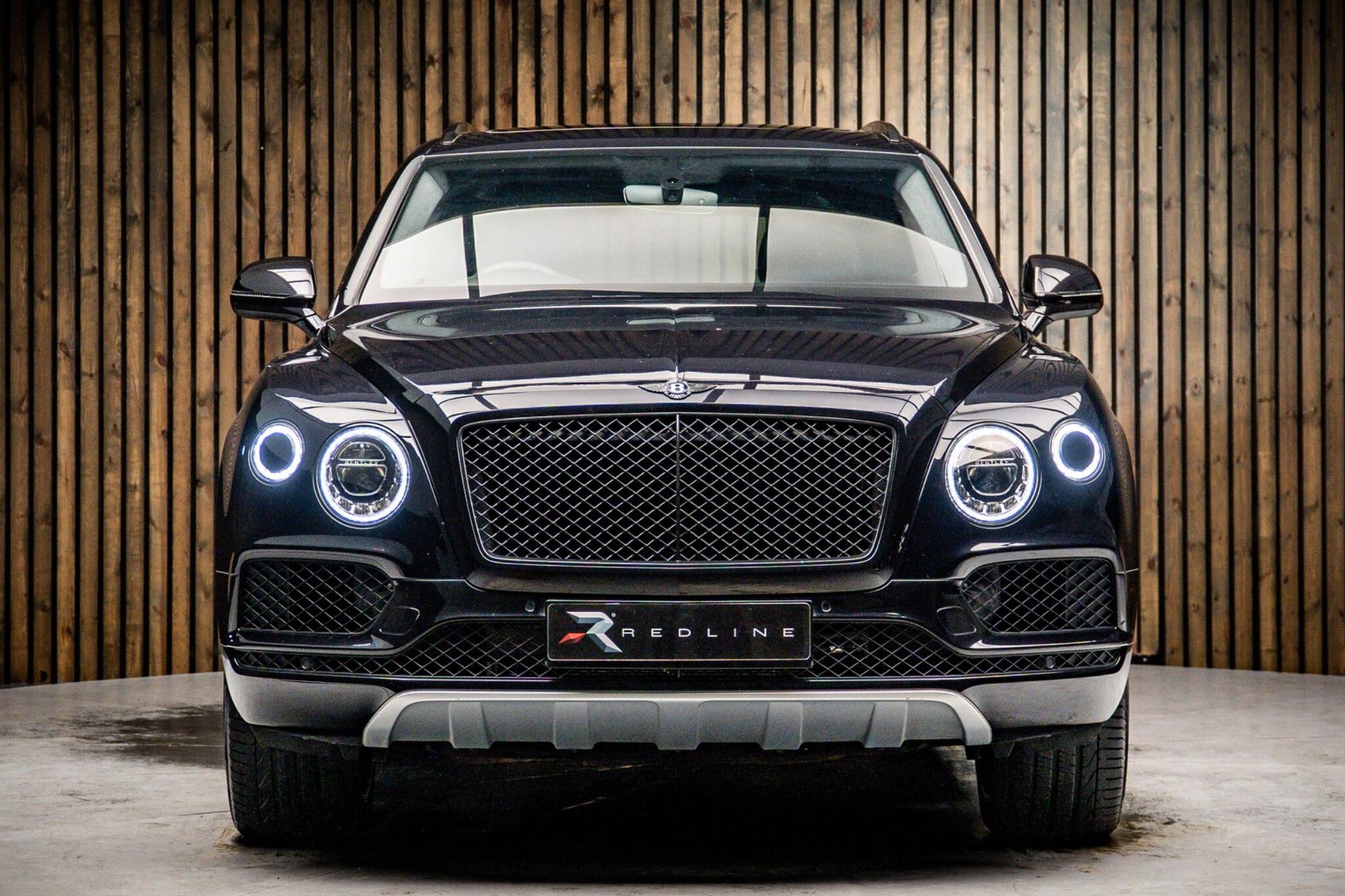 BENTLEY BENTAYGA ESTATE 4.0 V8 5dr Auto for sale UK - Slide 5