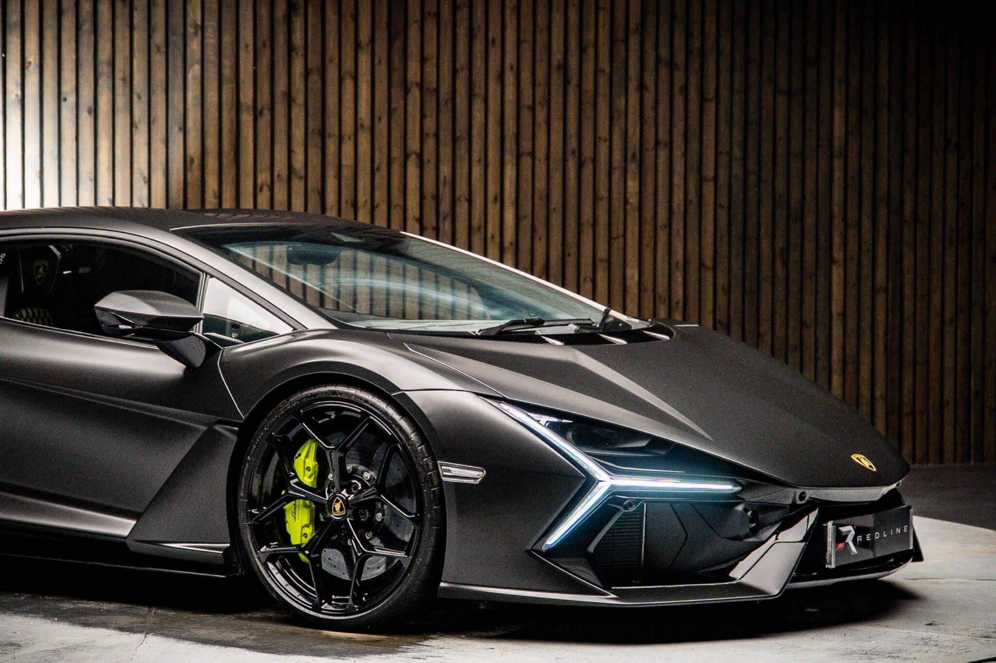 LAMBORGHINI REVUELTO COUPE 6.5 V12 1015 PHEV 2dr DCT for sale UK - Slide 10