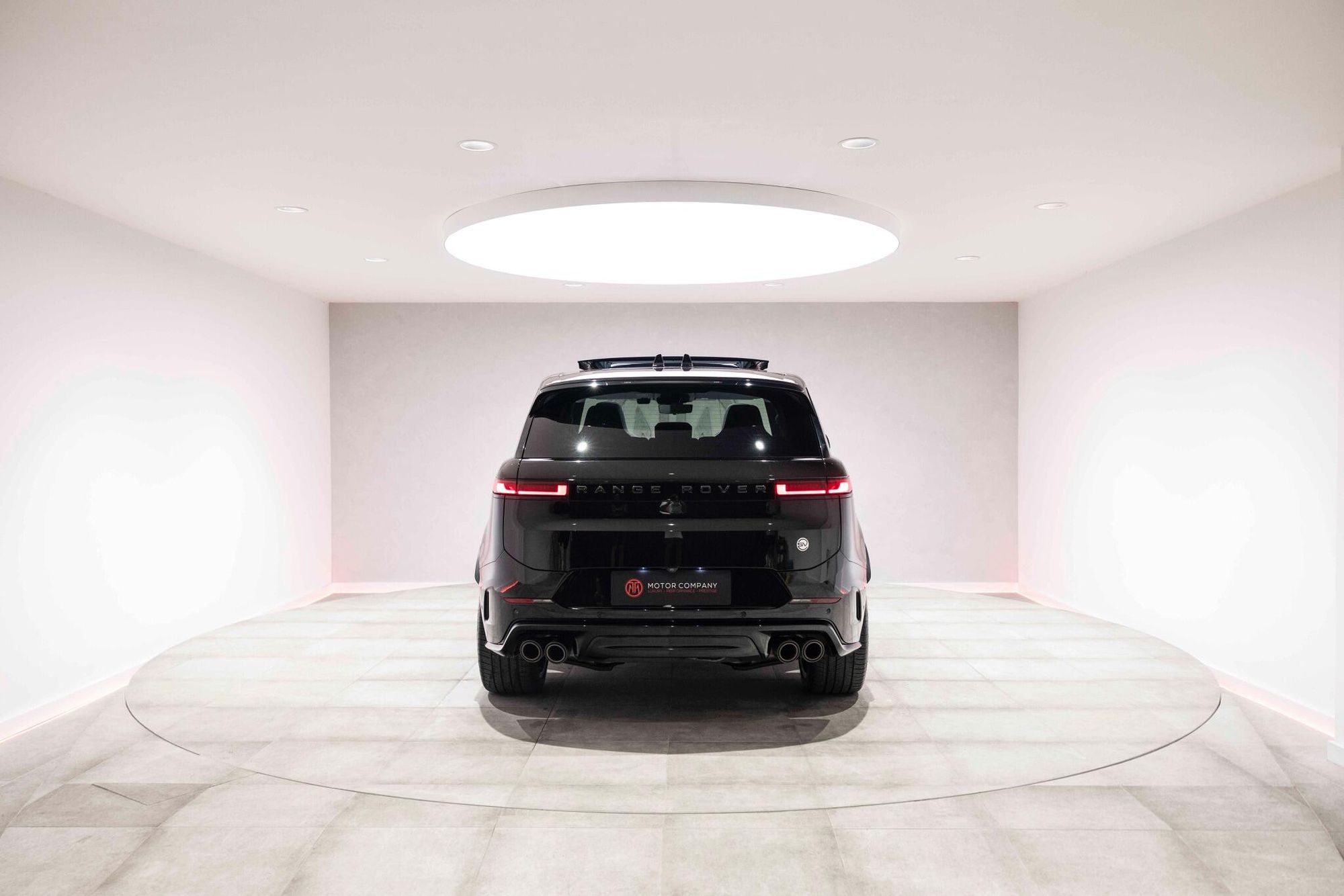 LAND ROVER RANGE ROVER SPORT ESTATE SPECIAL EDITIONS 4.4 P635 V8 SV Edition One 5dr Auto [Gloss] for sale UK - Slide 10
