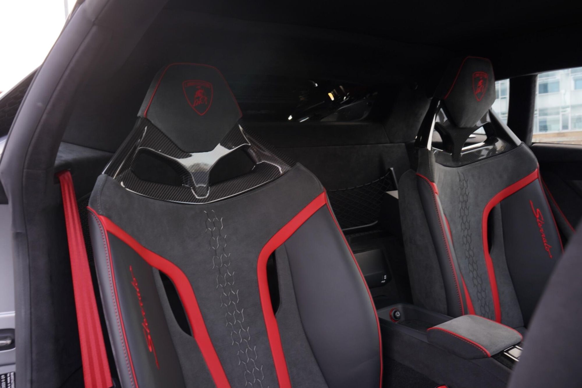 LAMBORGHINI HURACAN EVO COUPE 5.2 V10 610 Sterrato 2dr Auto AWD for sale UK - Slide 3