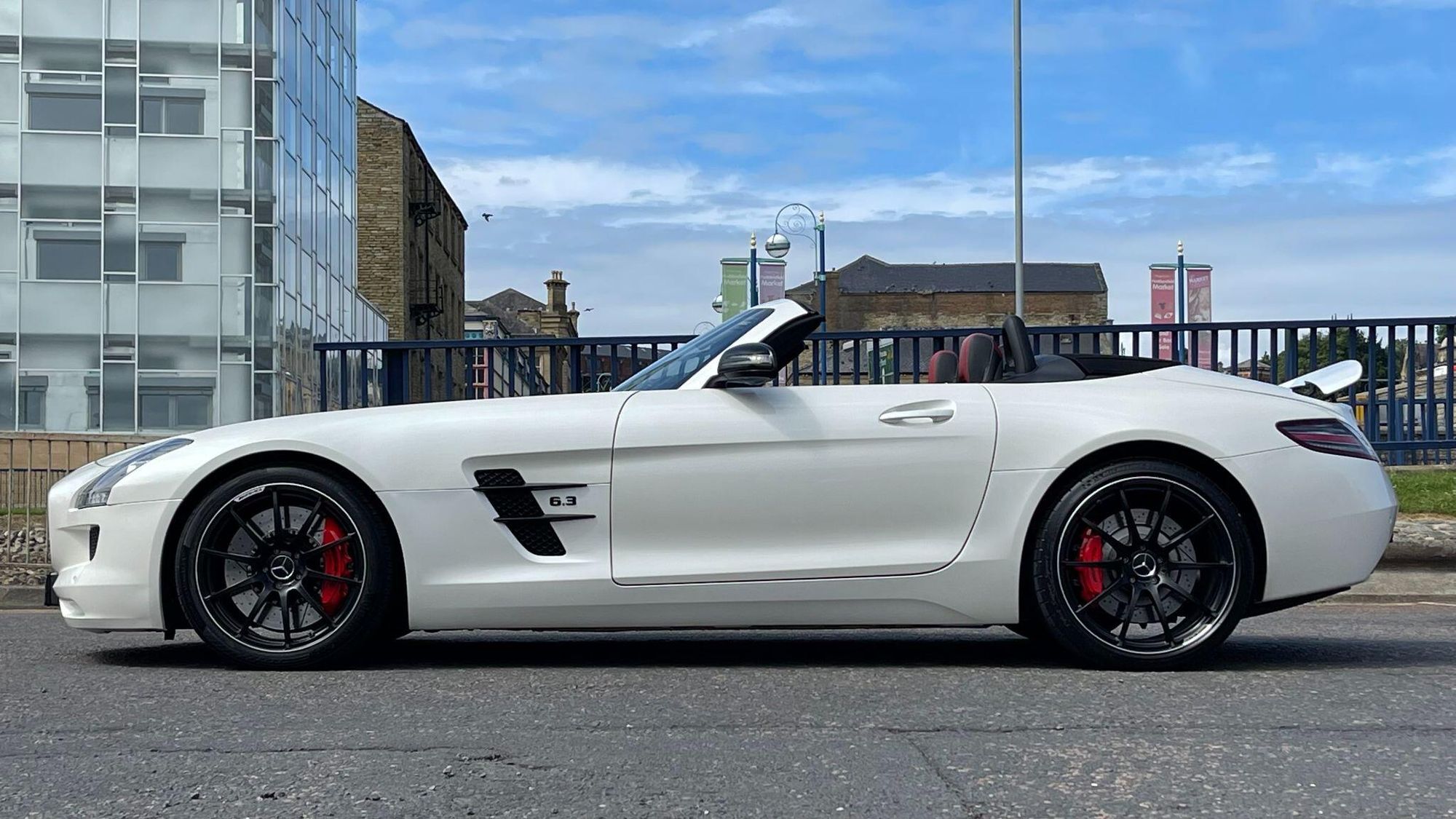 MERCEDES-BENZ SLS AMG ROADSTER SLS 63 2dr Auto for sale UK - Slide 7