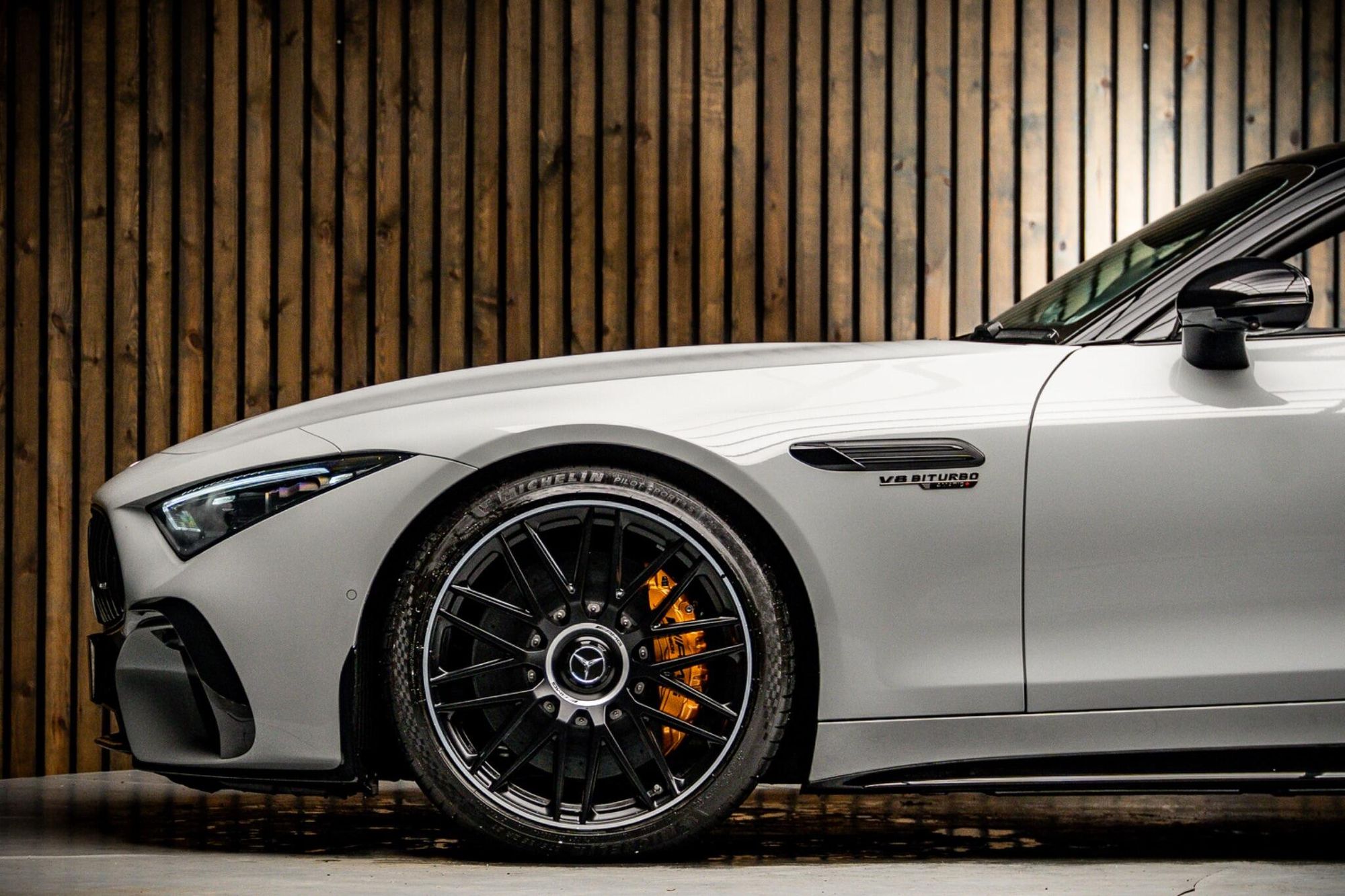 MERCEDES-BENZ SL CLASS SL AMG CONVERTIBLE SL 63 4Matic+ Performance 2dr Auto for sale UK - Slide 9