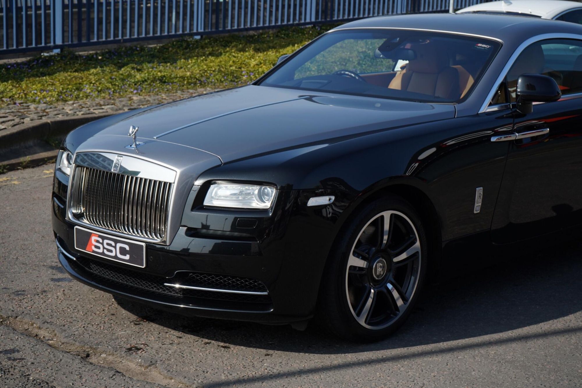 ROLLS-ROYCE WRAITH COUPE 2dr Auto for sale UK - Slide 6