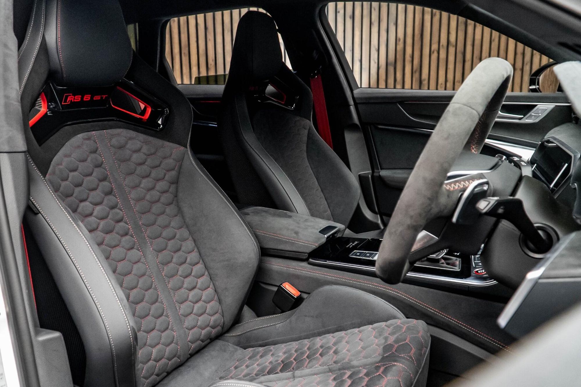 AUDI RS6 RS 6 AVANT SPECIAL EDITION RS 6 TFSI Quattro GT 5dr Tiptronic for sale UK - Slide 2