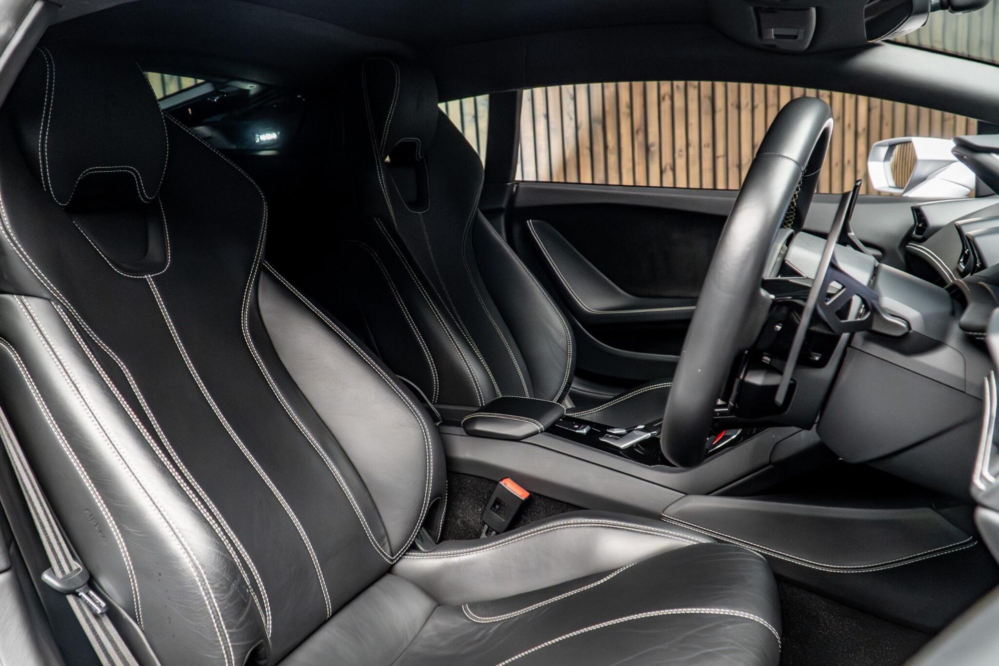 LAMBORGHINI HURACAN COUPE LP 640-4 Performante 2dr LDF for sale UK - Slide 2