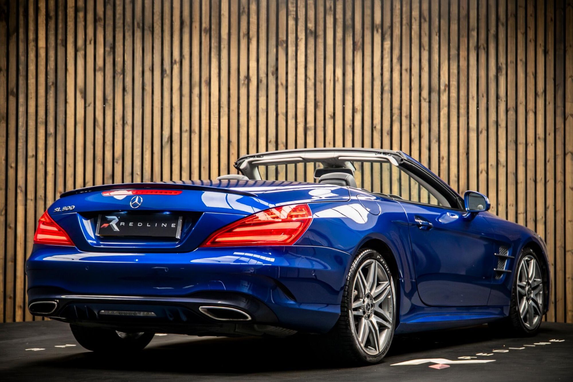 MERCEDES-BENZ SL CLASS CONVERTIBLE SL 500 AMG Line Premium 2dr 9G-Tronic for sale UK - Slide 4