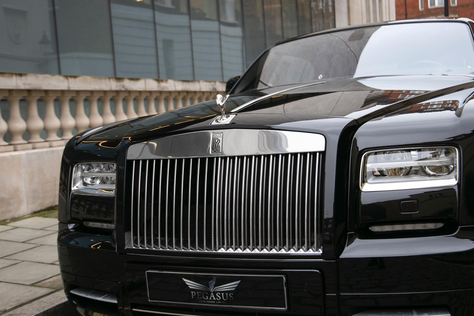 ROLLS-ROYCE PHANTOM COUPE II 2dr Auto for sale UK - Slide 3