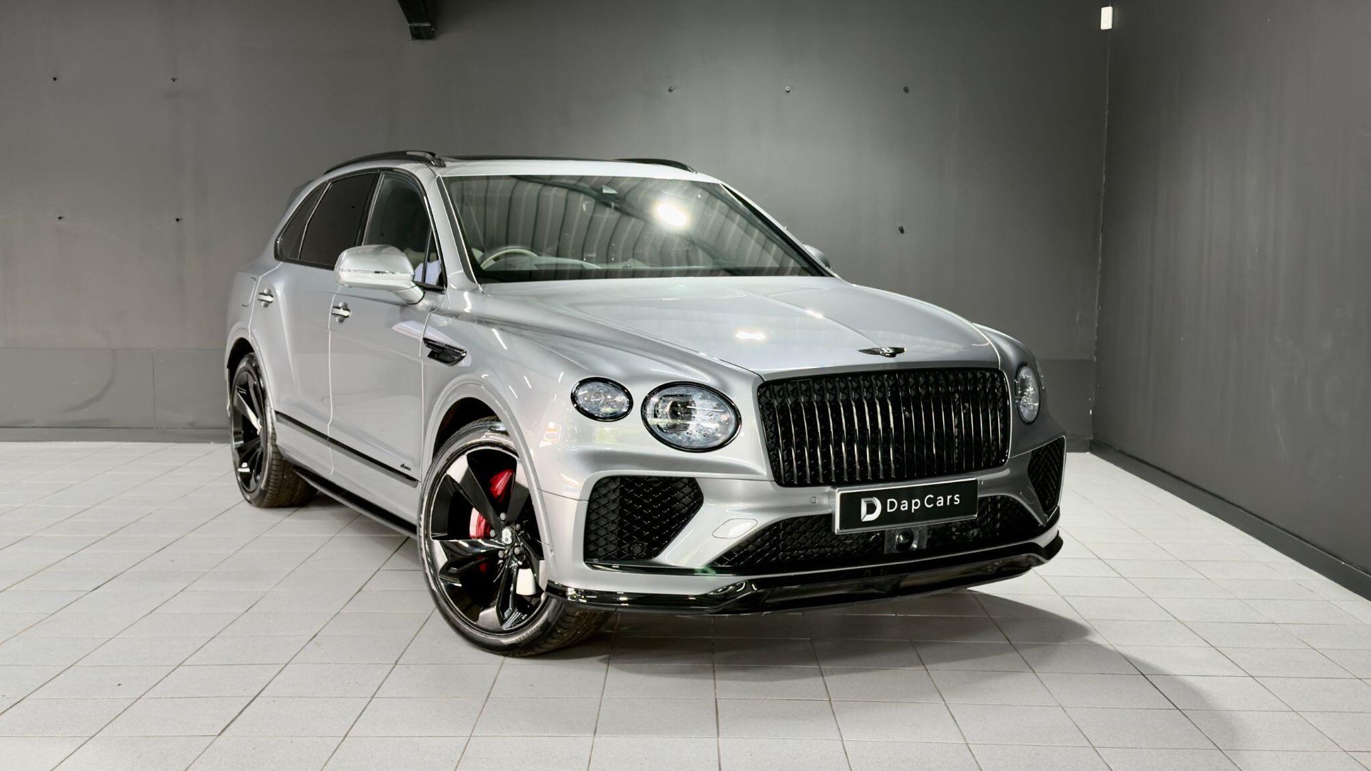 BENTLEY BENTAYGA ESTATE 4.0 V8 Azure 5dr Auto for sale UK - Slide 10