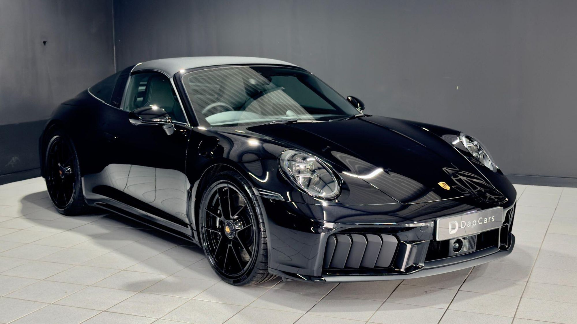 PORSCHE 911 [992] TARGA 4 GTS t-Hybrid 2dr PDK for sale UK - Slide 6