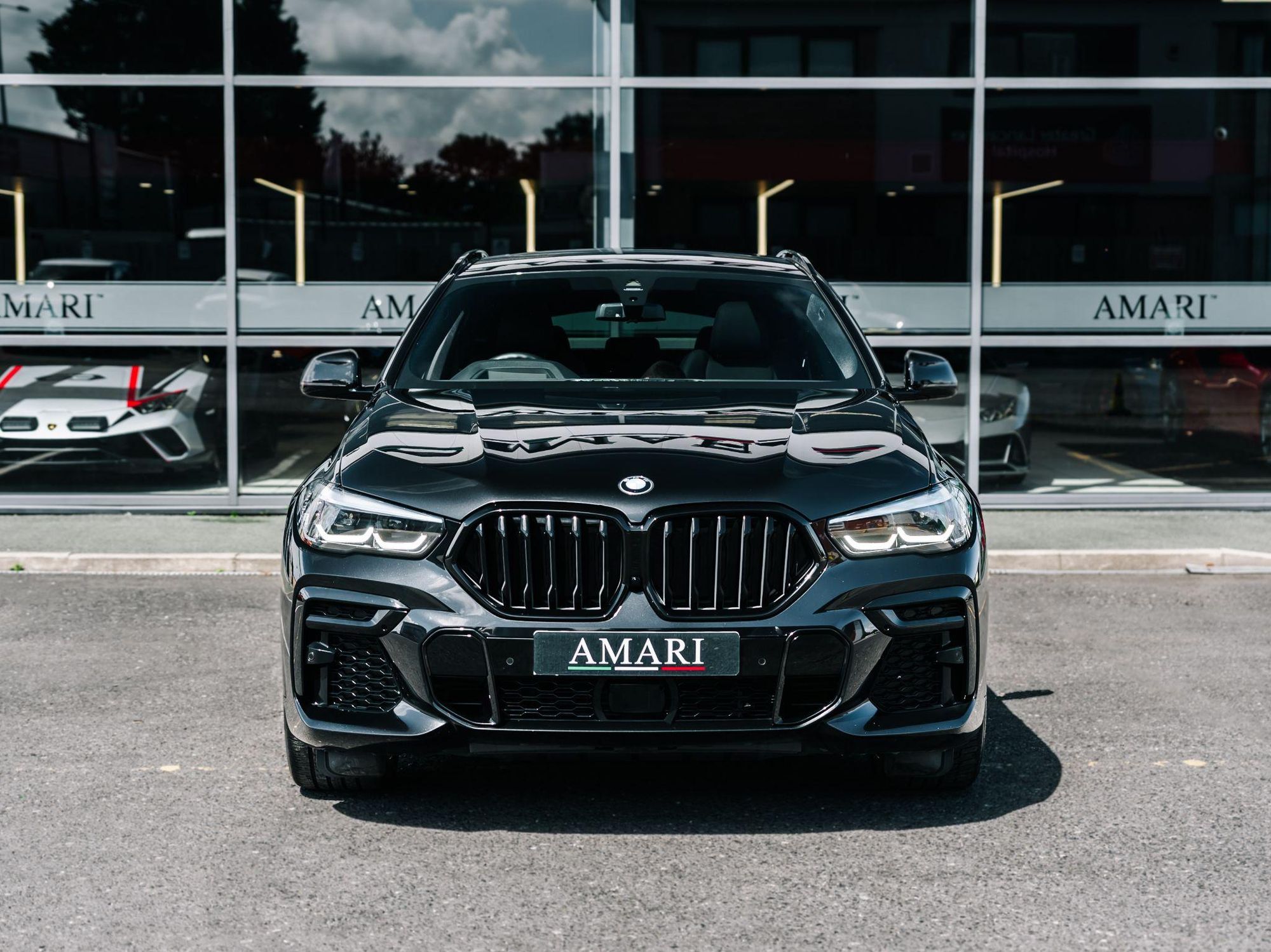 BMW X6 DIESEL ESTATE xDrive40d MHT M Sport 5dr Step Auto for sale UK - Slide 5