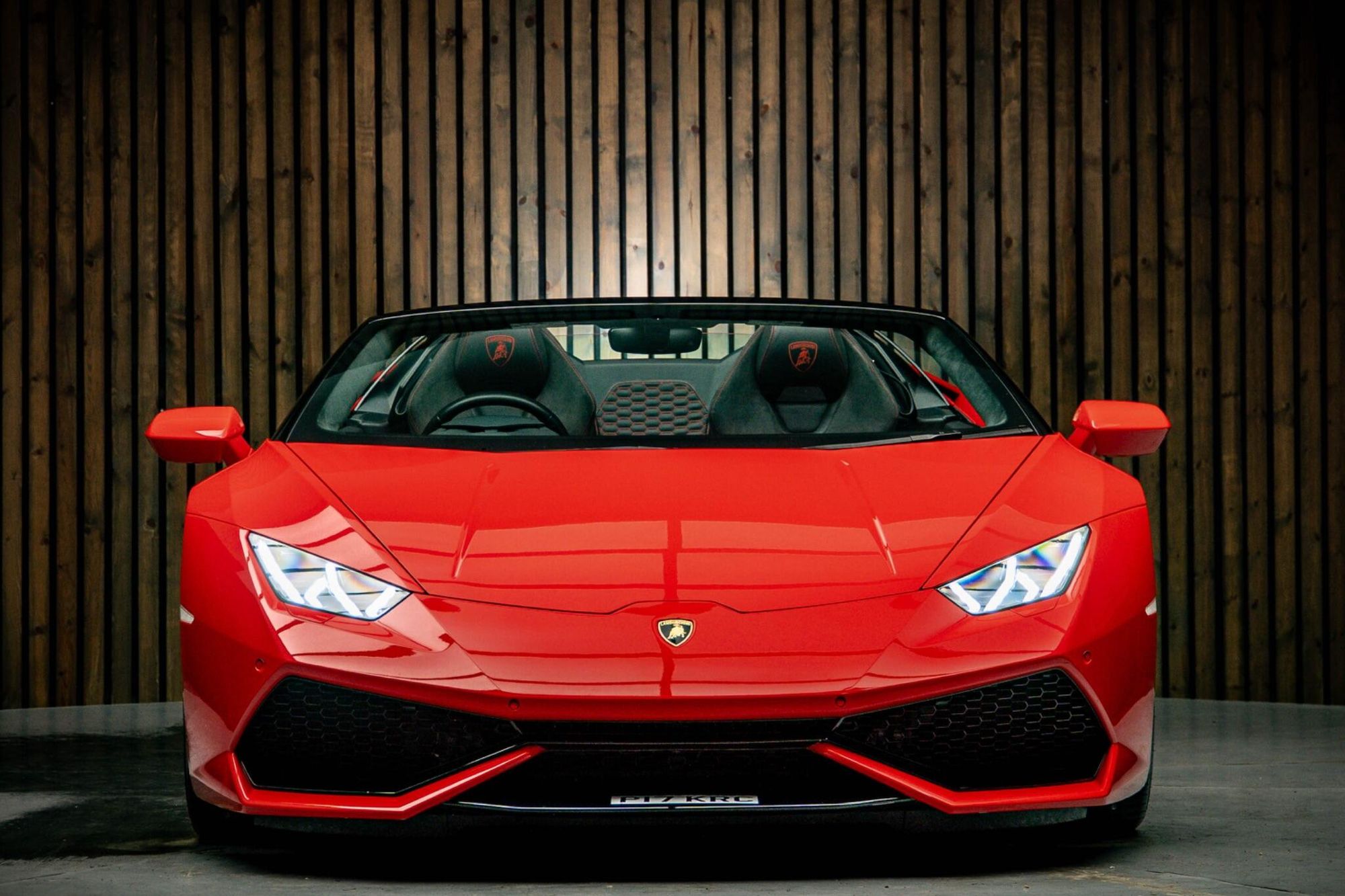 LAMBORGHINI HURACAN SPYDER LP 610-4 2dr LDF for sale UK - Slide 5