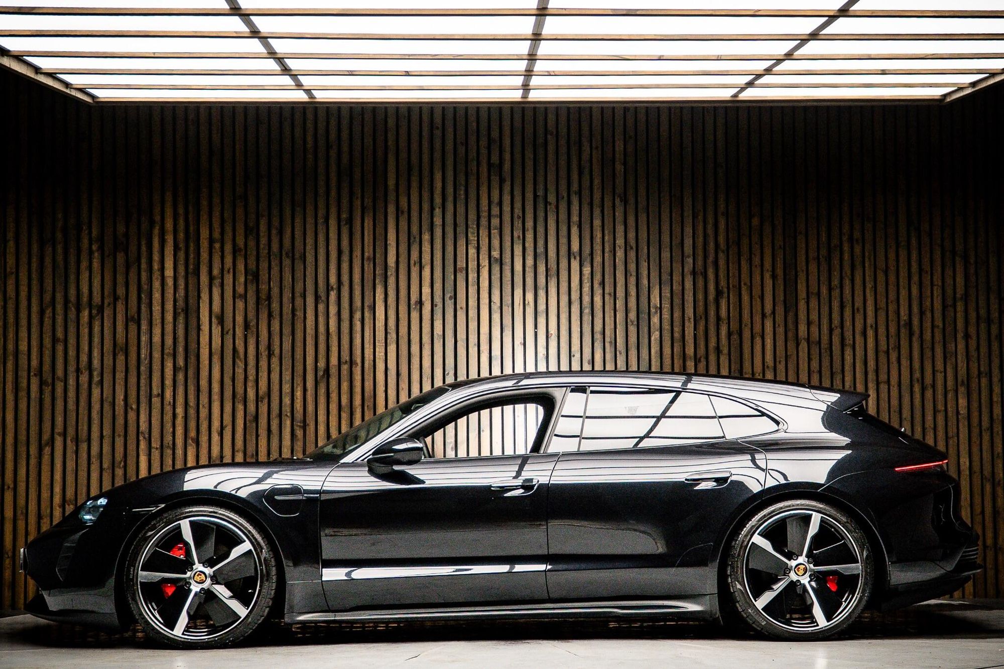 PORSCHE TAYCAN SPORT TURISMO 420kW 4S 93kWh 5dr Auto for sale UK - Slide 7