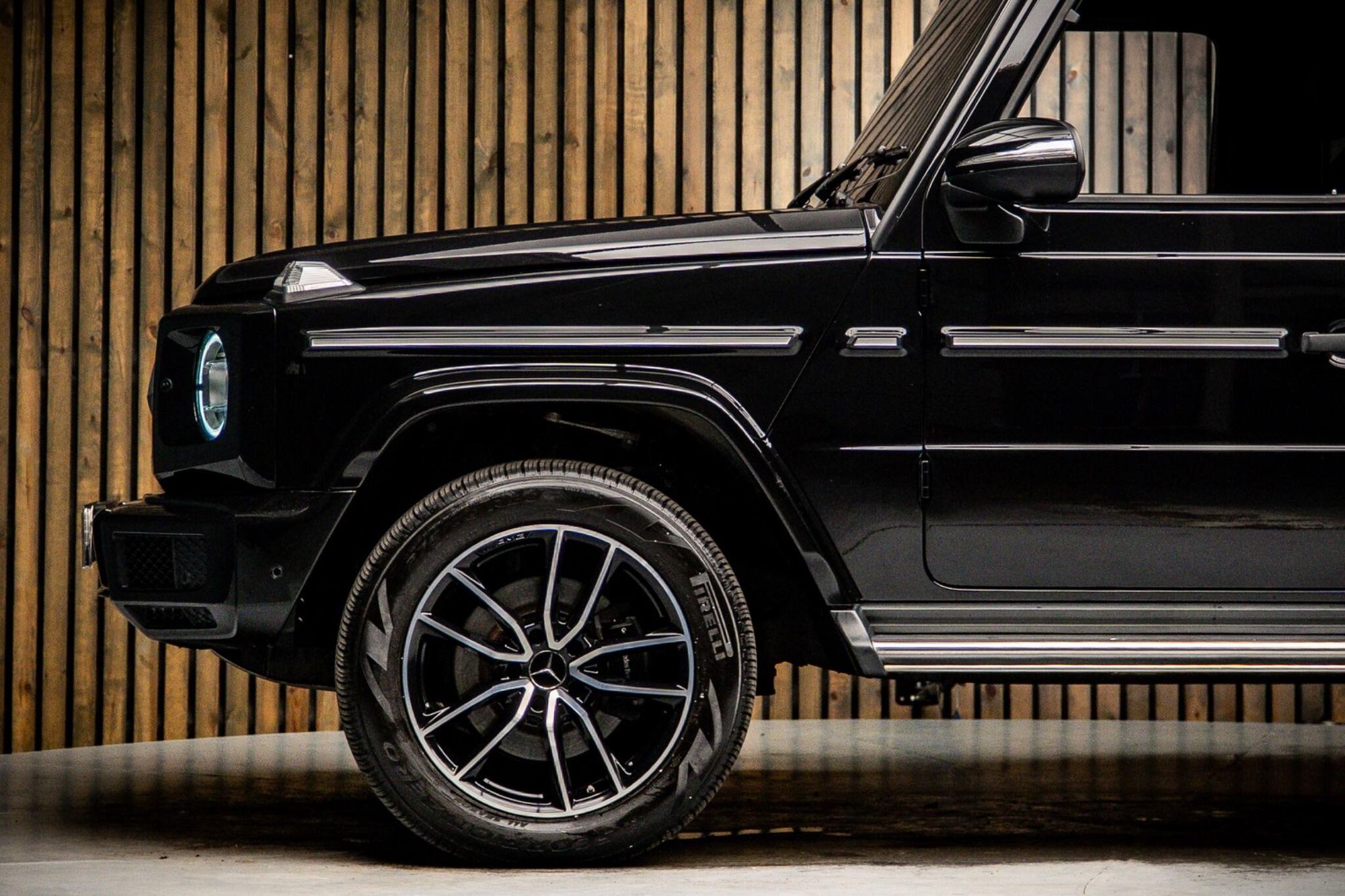 MERCEDES-BENZ G CLASS DIESEL STATION WAGON G400d AMG Line Premium Plus 5dr 9G-Tronic for sale UK - Slide 8