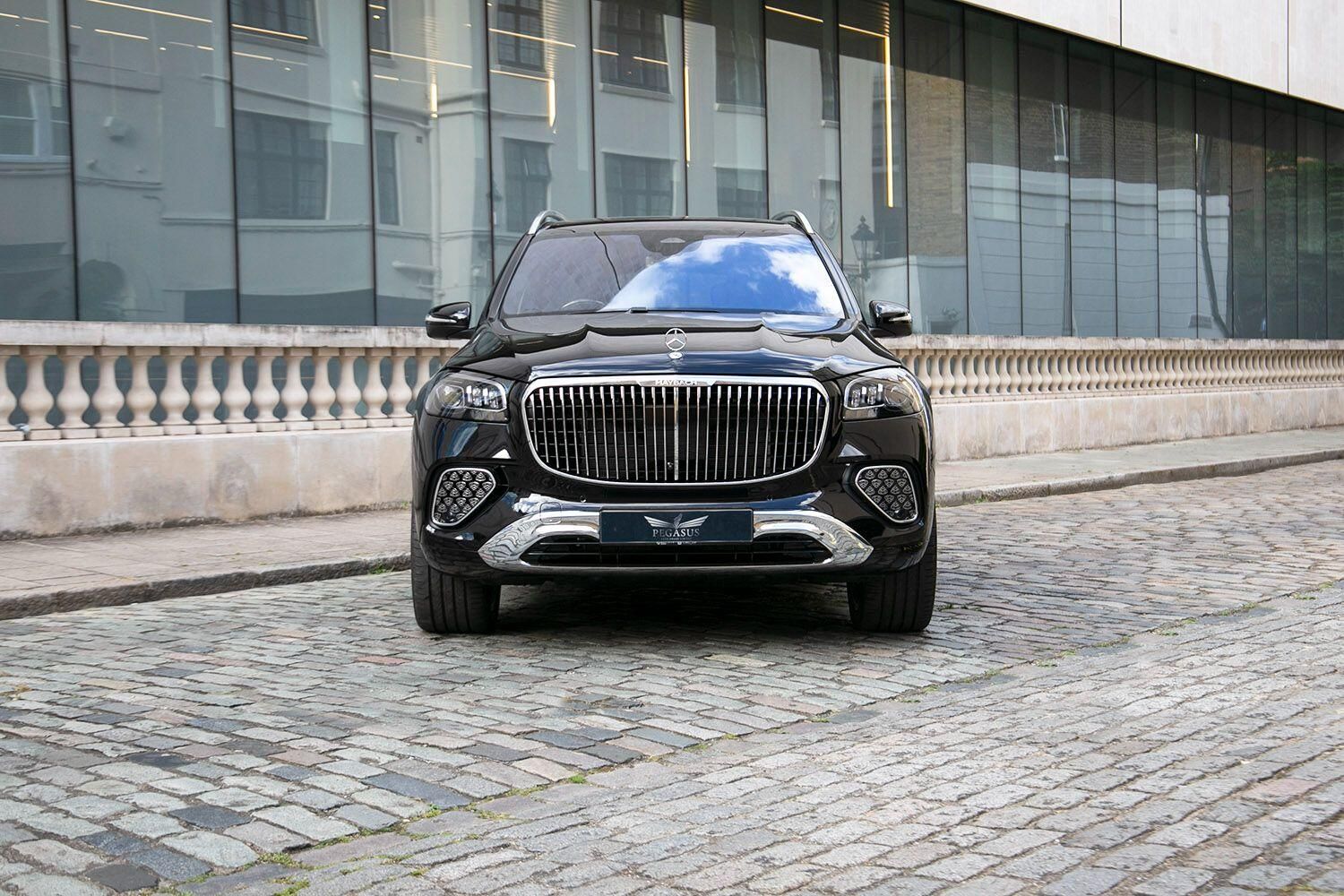 MERCEDES-BENZ GLS ESTATE Maybach GLS 600 4Matic First Class 5dr 9G-Tronic for sale UK - Slide 3