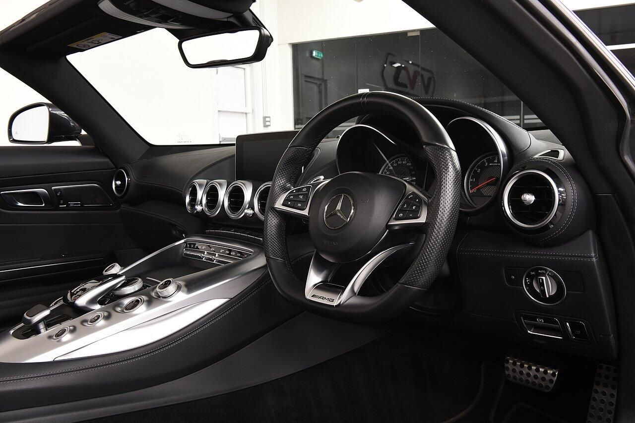 MERCEDES-BENZ AMG GT ROADSTER GT Premium 2dr Auto for sale UK - Slide 4