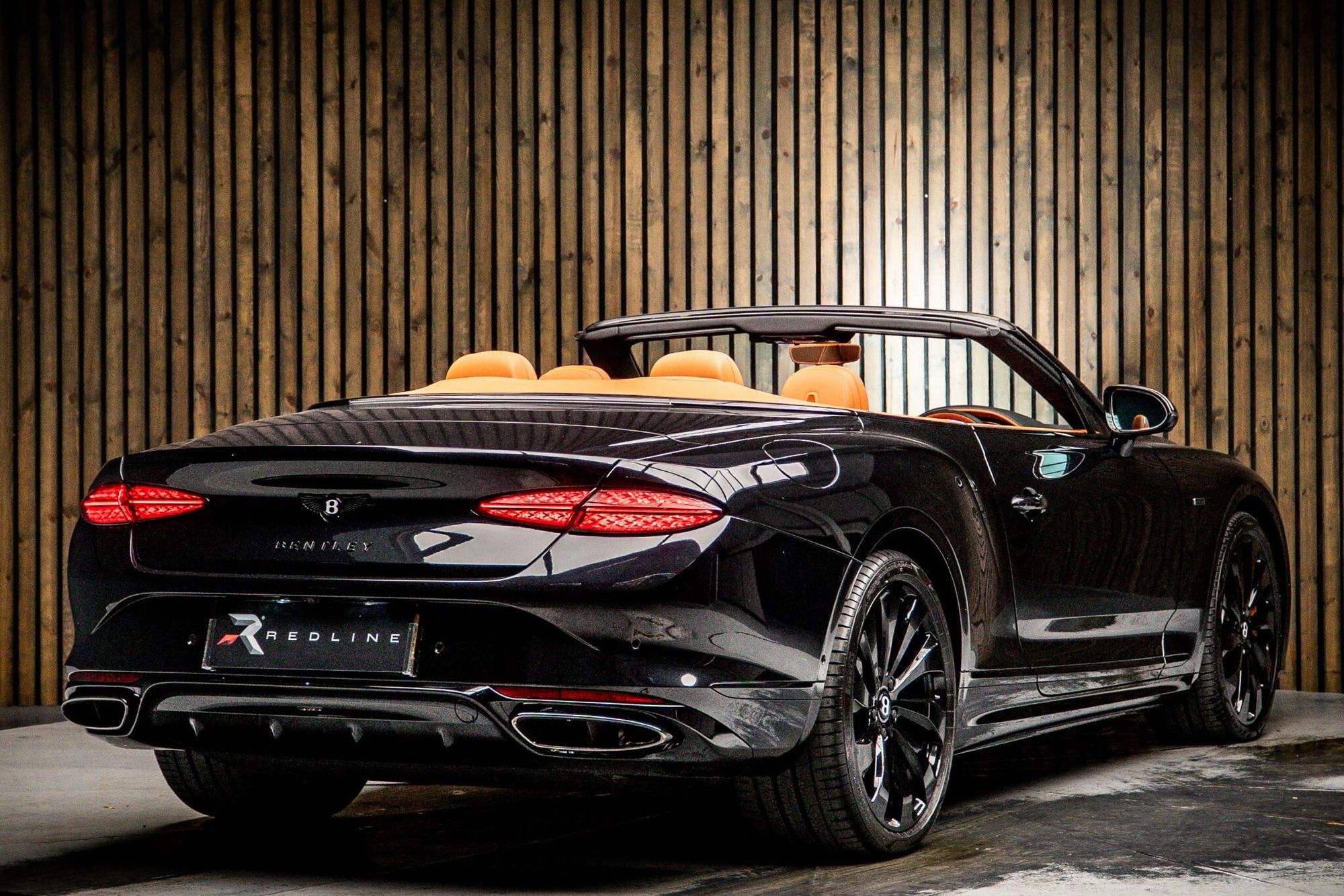 BENTLEY CONTINENTAL GTC CONVERTIBLE 4.0 V8 Hybrid Black Edition 2dr Auto for sale UK - Slide 4