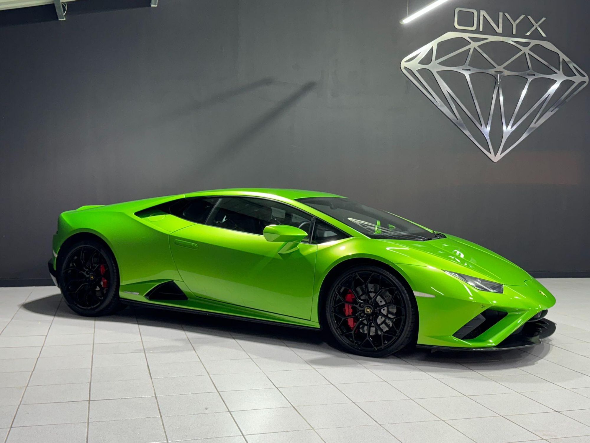 LAMBORGHINI HURACAN COUPE LP 610-4 2dr LDF for sale UK - Slide 9