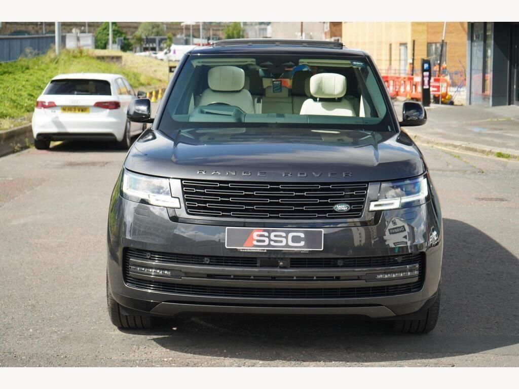 LAND ROVER RANGE ROVER DIESEL ESTATE 3.0 D350 Autobiography LWB 4dr Auto [7 Seat] for sale UK - Slide 6