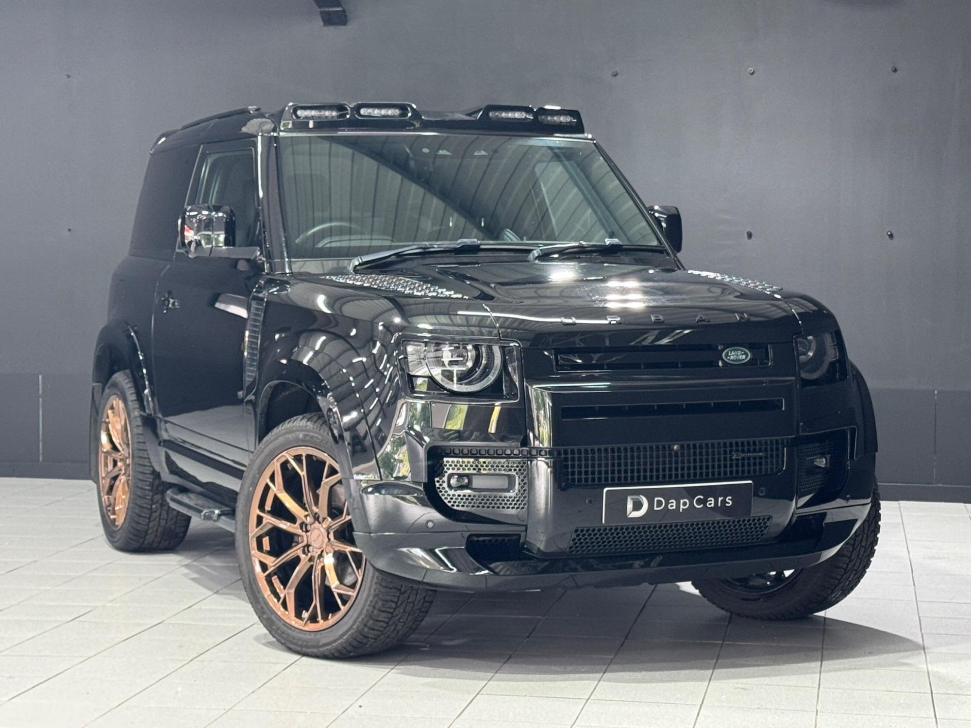 LAND ROVER DEFENDER DIESEL ESTATE 3.0 D250 X-Dynamic SE 90 3dr Auto