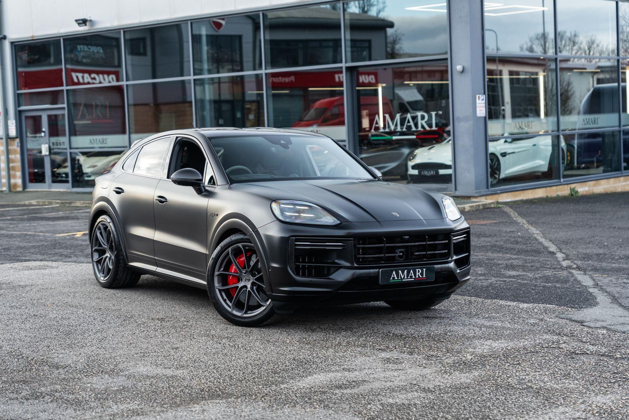 PORSCHE CAYENNE COUPE Turbo E-Hybrid 5dr Tiptronic S for sale UK - Slide 6