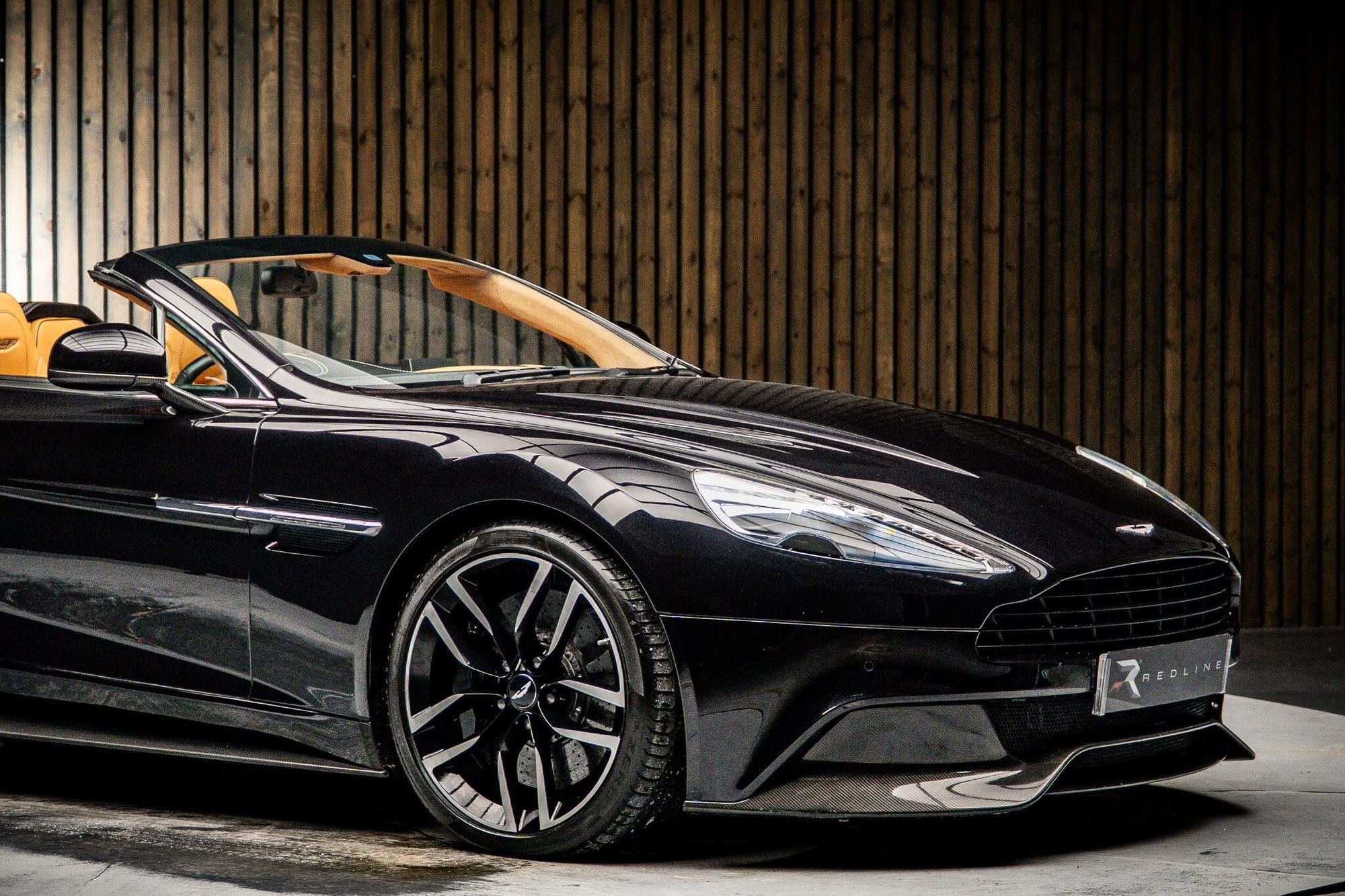 ASTON MARTIN VANQUISH CONVERTIBLE V12 [568] 2dr Volante Touchtronic Auto for sale UK - Slide 10
