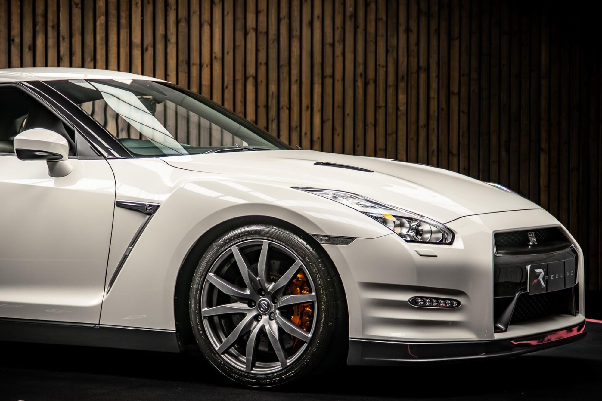 NISSAN GT-R COUPE 3.8 Recaro 2dr Auto for sale UK - Slide 10