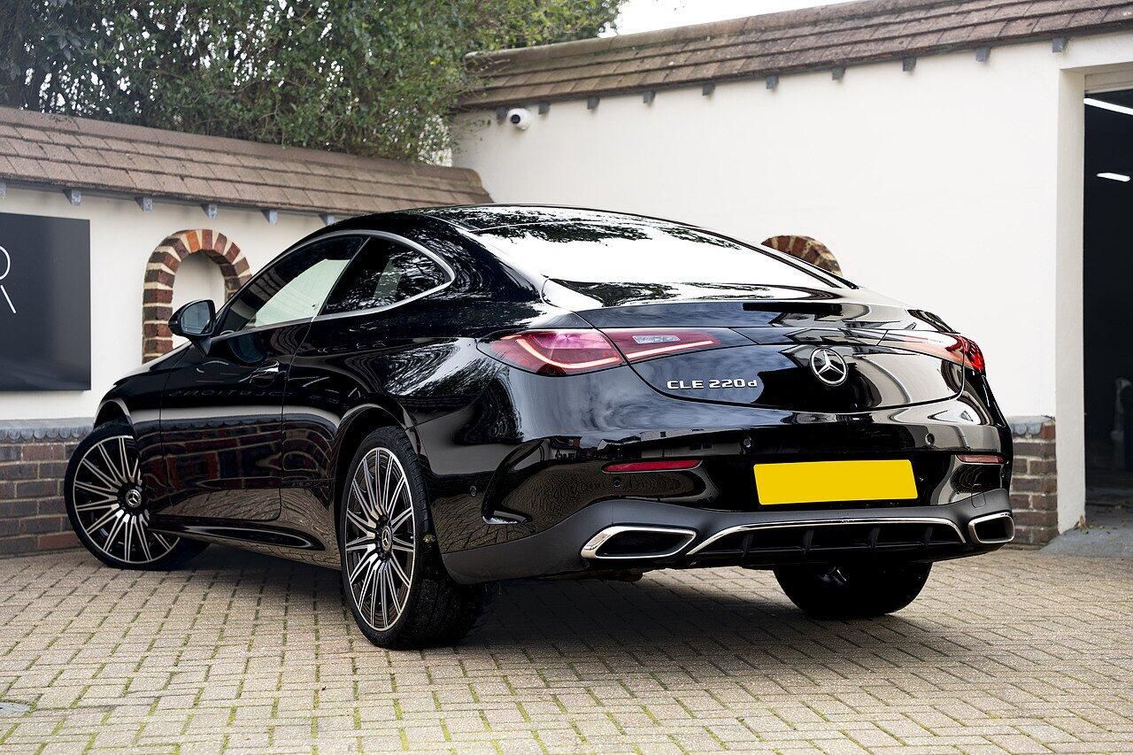 MERCEDES-BENZ CLE DIESEL COUPE CLE 220d AMG Line Premium Plus 2dr 9G-Tronic for sale UK - Slide 5