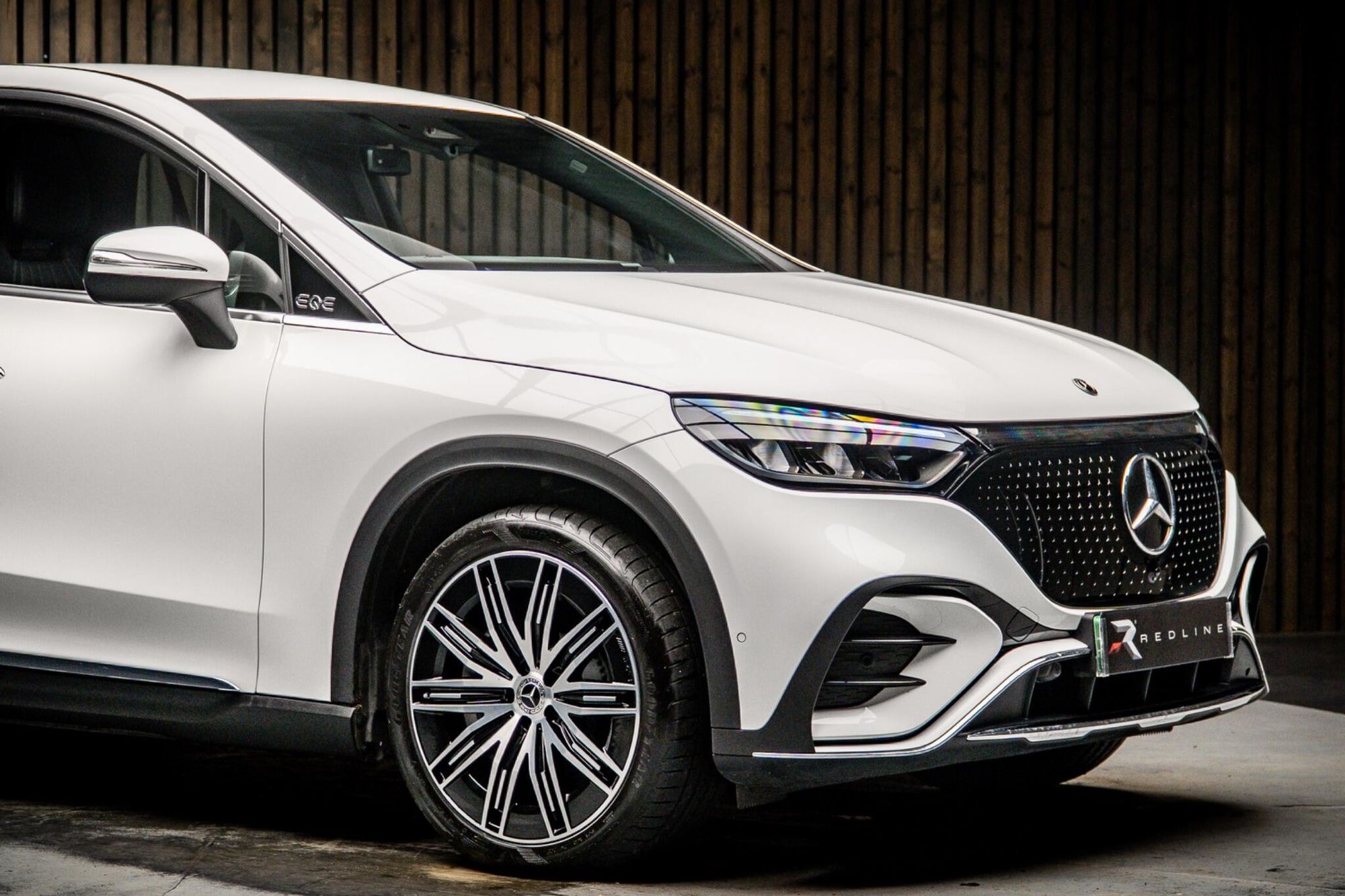 MERCEDES-BENZ EQE ESTATE 350+ 215kW AMG Line Edition 96kWh 5dr Auto for sale UK - Slide 10