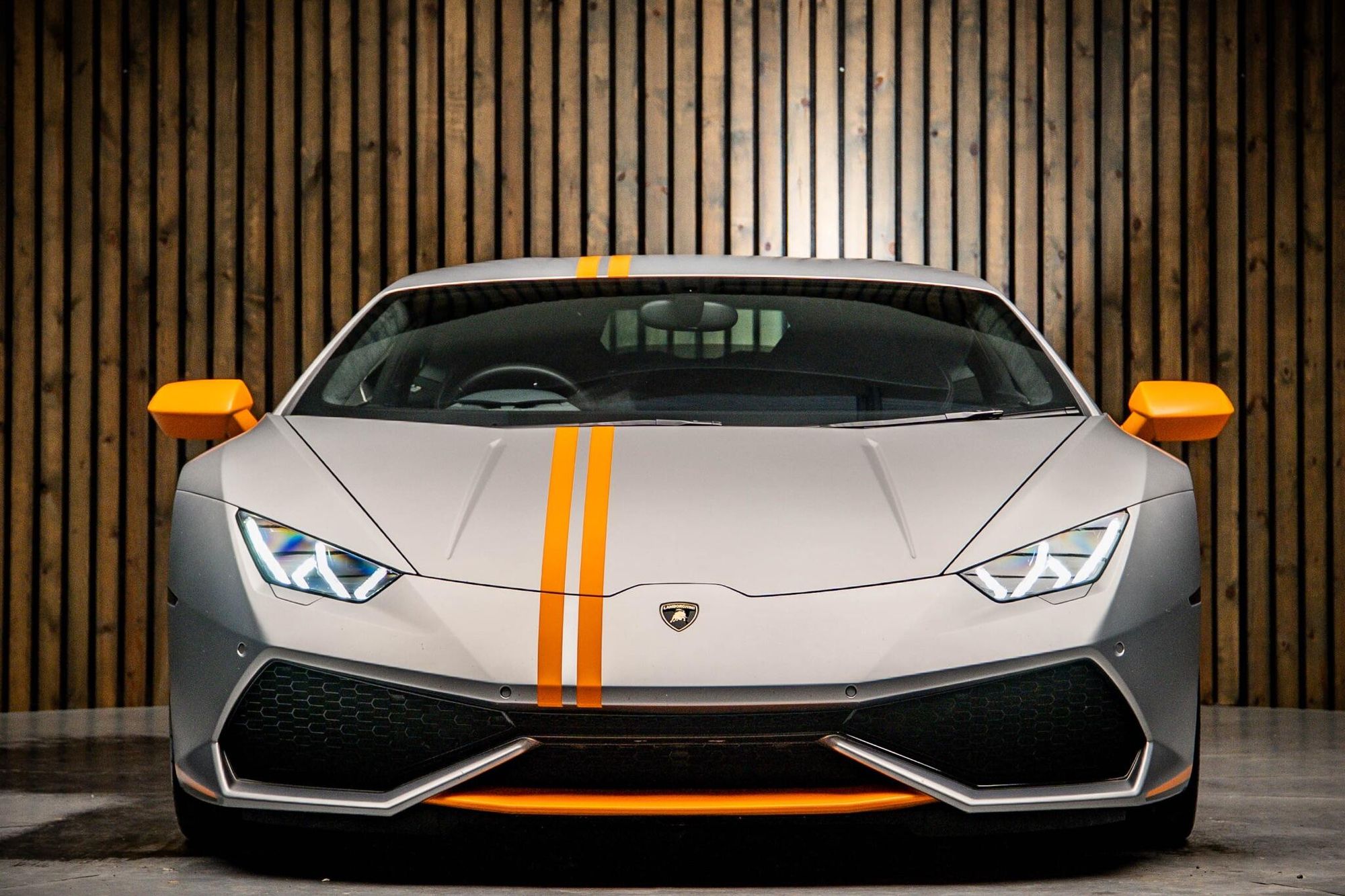 LAMBORGHINI HURACAN COUPE SPECIAL EDITION LP 610-4 Avio 2dr LDF for sale UK - Slide 5