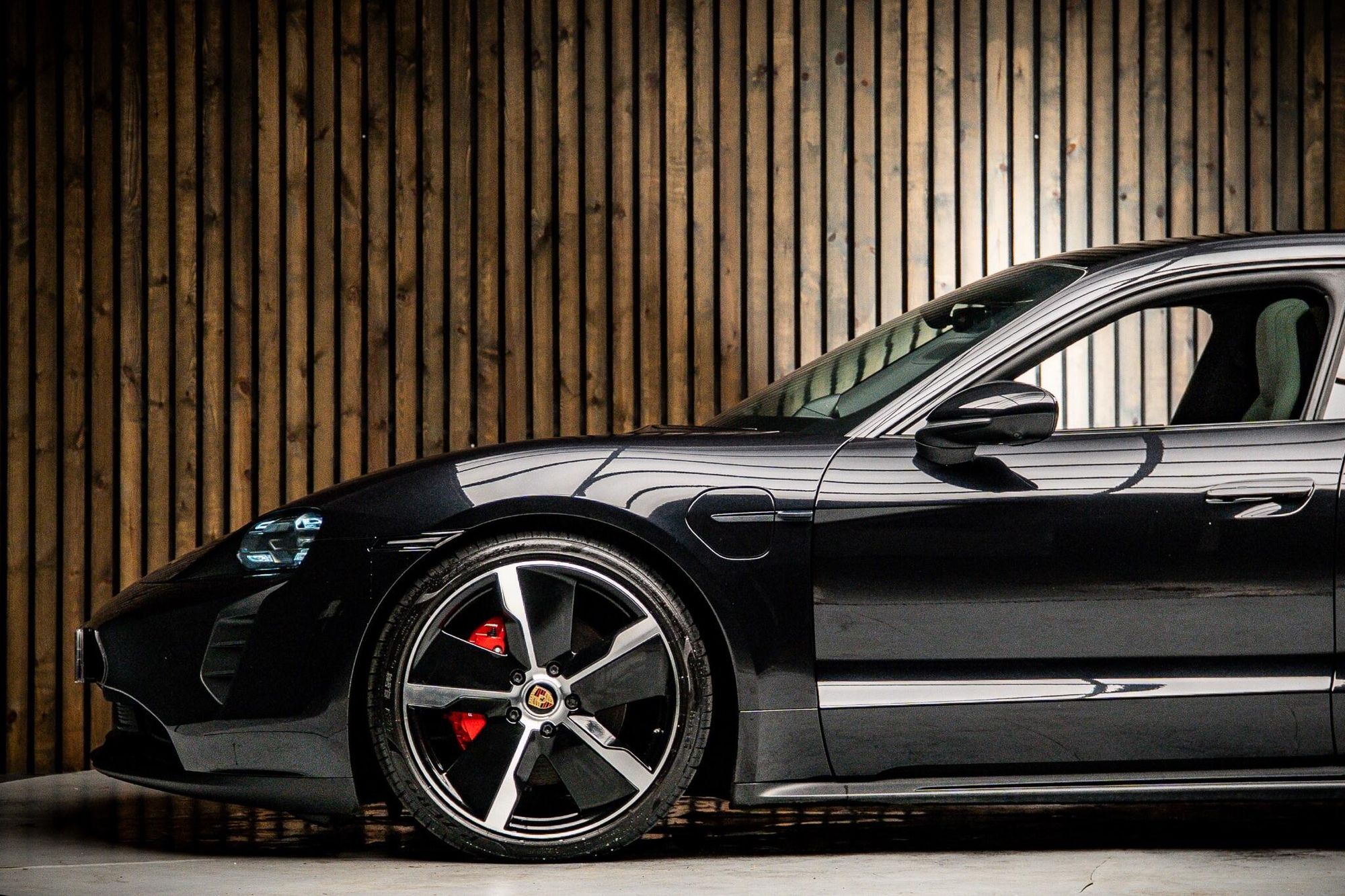 PORSCHE TAYCAN SPORT TURISMO 420kW 4S 93kWh 5dr Auto for sale UK - Slide 9