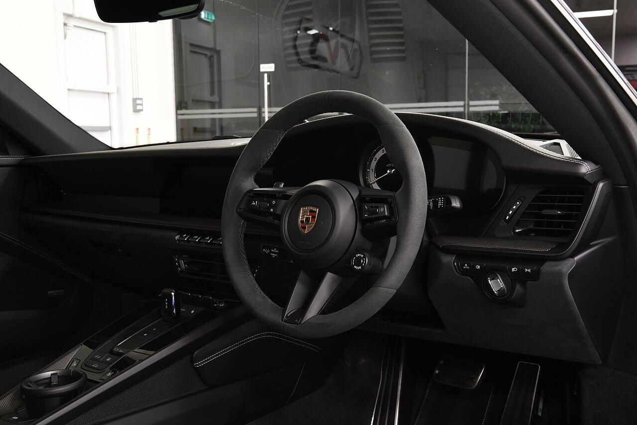 PORSCHE 911 [992] CARRERA COUPE GTS 2dr PDK for sale UK - Slide 5