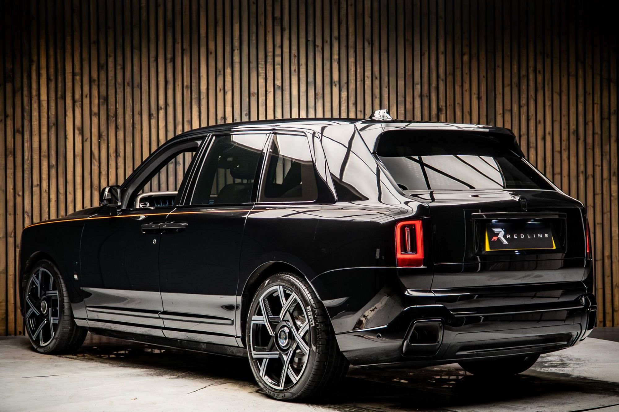 Rolls-Royce Cullinan Suv 6.75 II 5 Door Auto for sale UK - Slide 3