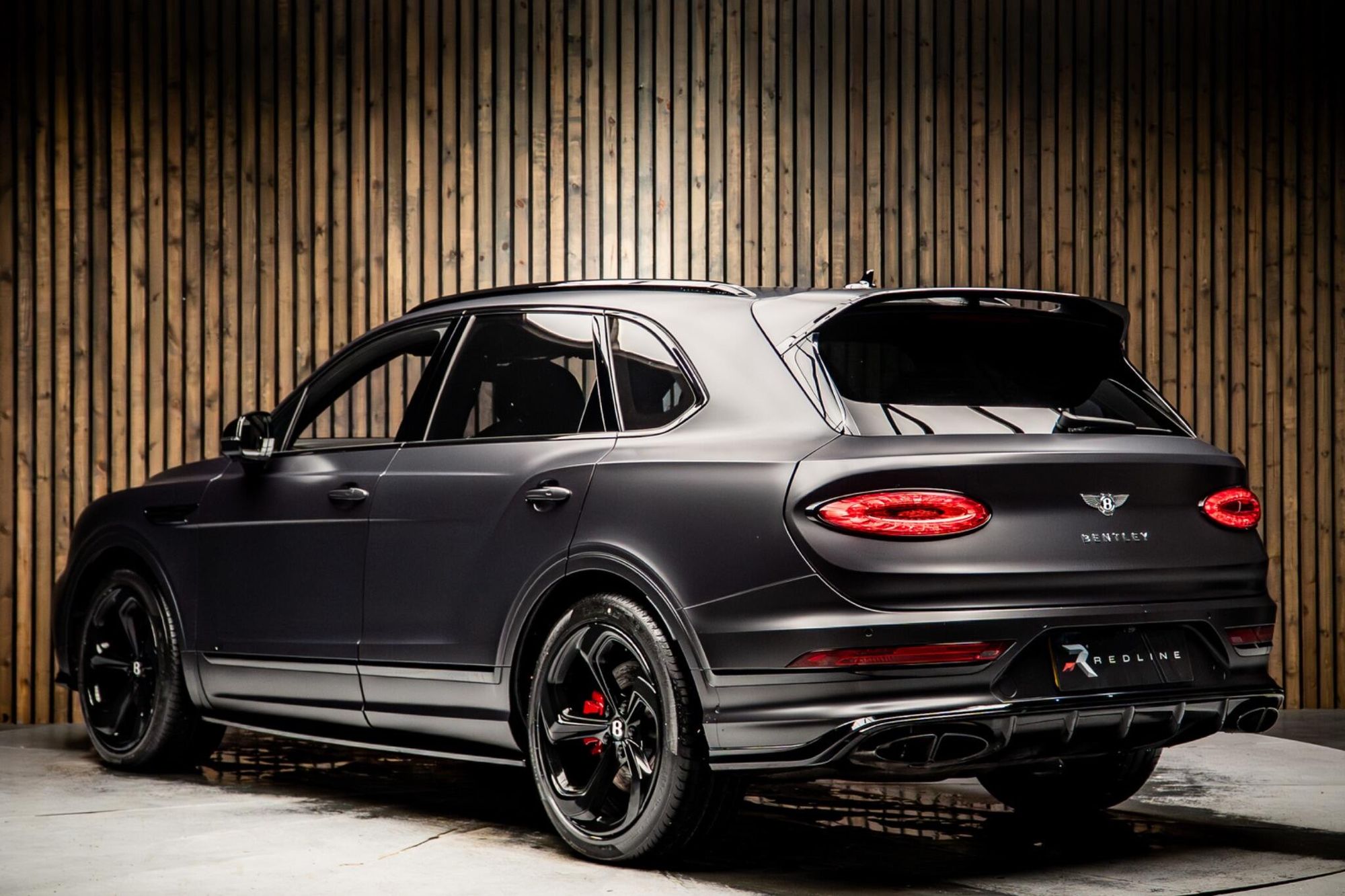 BENTLEY BENTAYGA ESTATE 4.0 V8 S 5dr Auto for sale UK - Slide 3