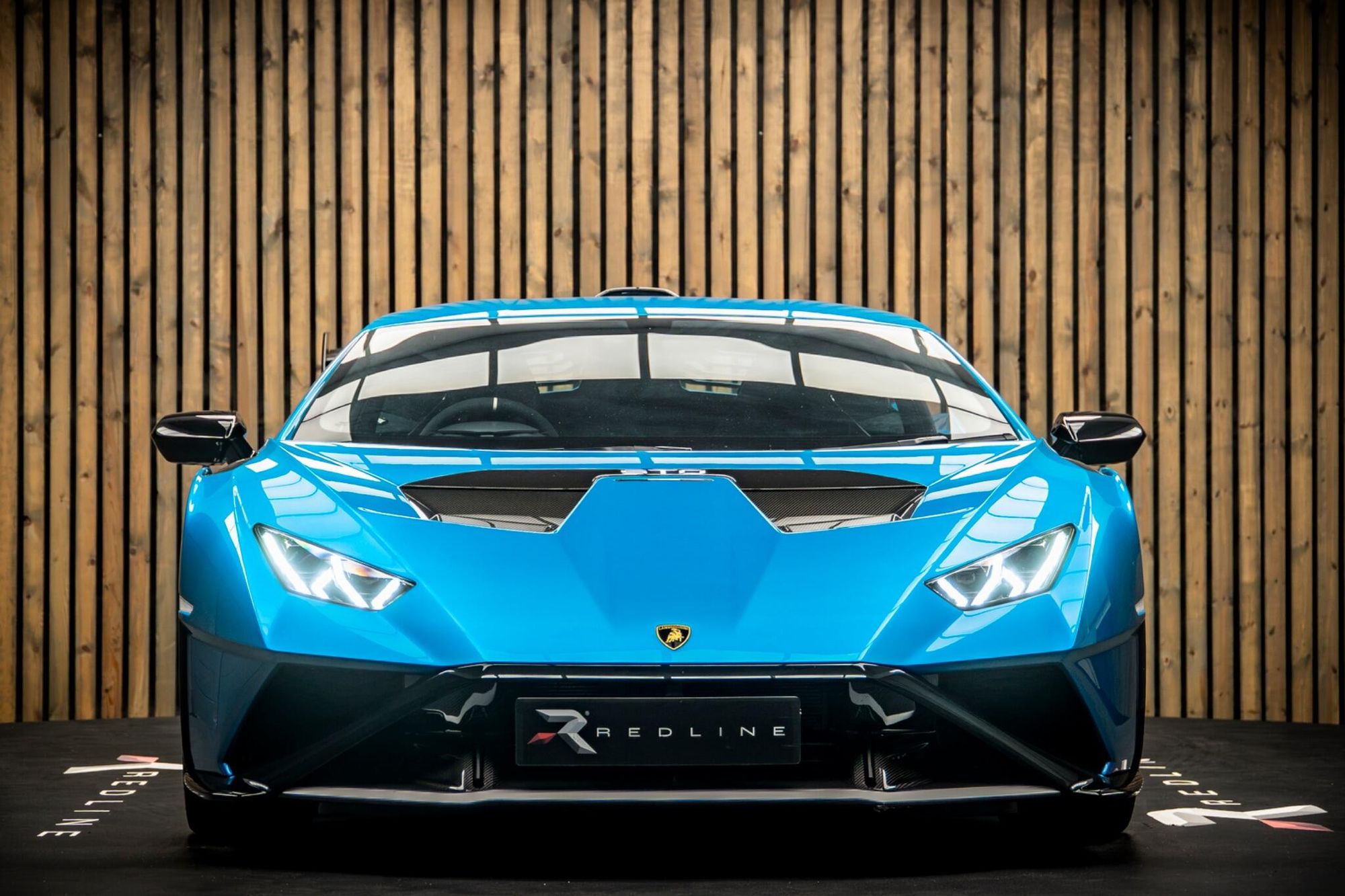 LAMBORGHINI HURACAN EVO COUPE 5.2 V10 640 STO 2dr Auto for sale UK - Slide 5