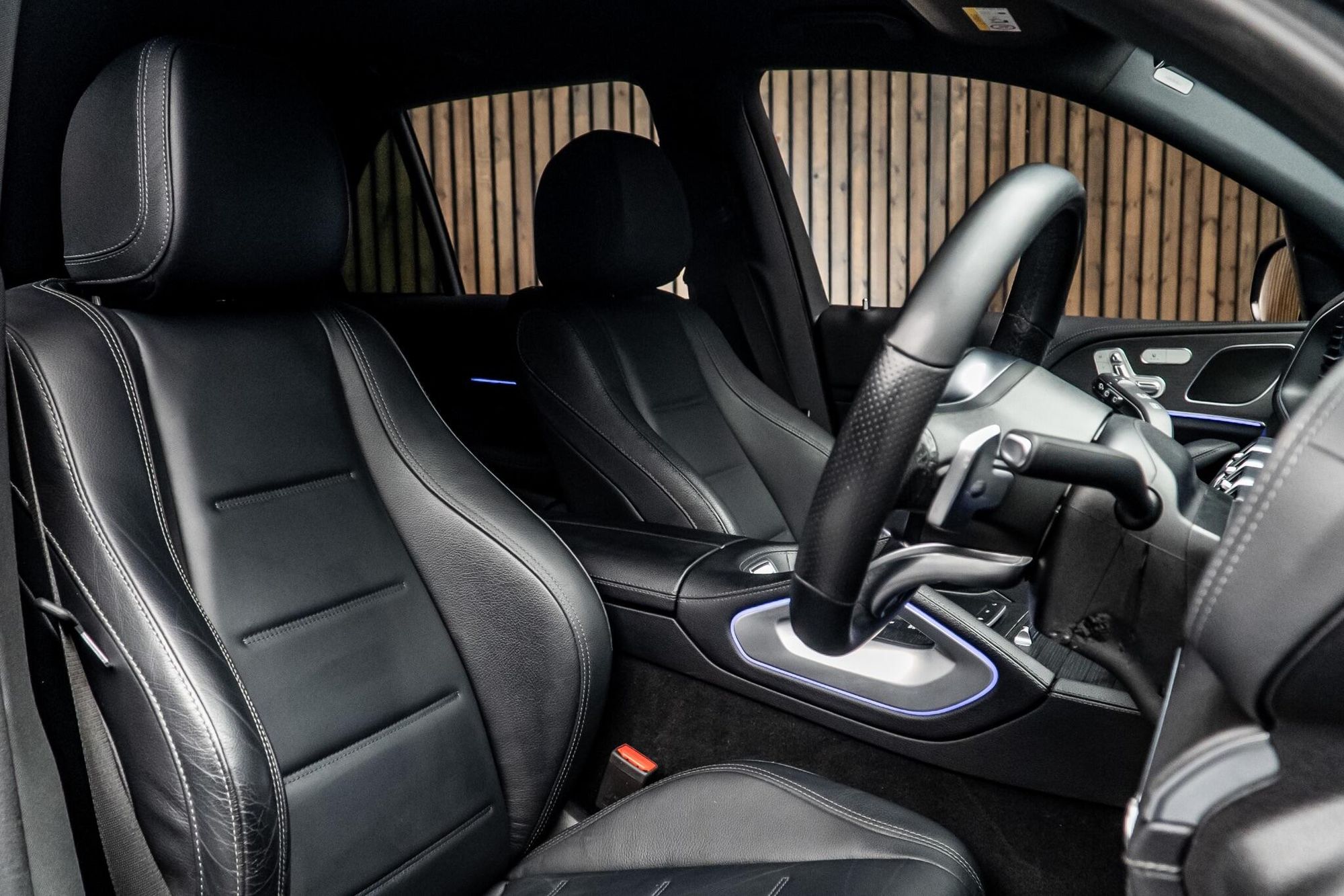 MERCEDES-BENZ GLE DIESEL ESTATE GLE 400d 4Matic AMG Line 5dr 9G-Tronic [7 Seat] for sale UK - Slide 2