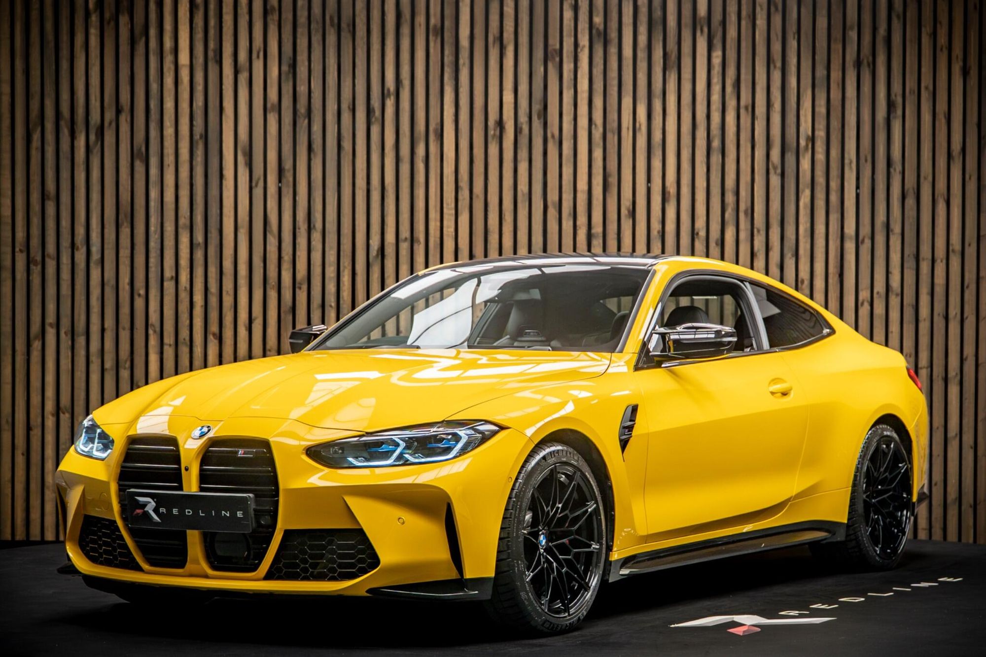 BMW M4 Coupe 3.0 Competition M xDrive 530 Steptronic 2 Door Auto for sale UK - Slide 8