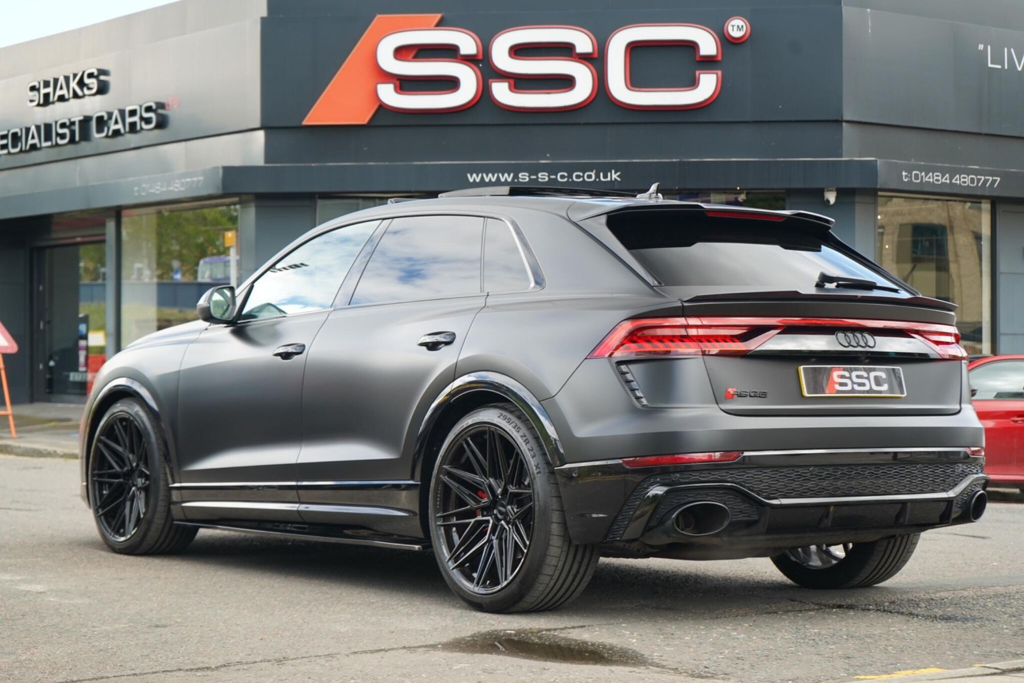 AUDI Q8 ESTATE SQ8 TFSI Quattro Vorsprung 5dr Tiptronic for sale UK - Slide 2