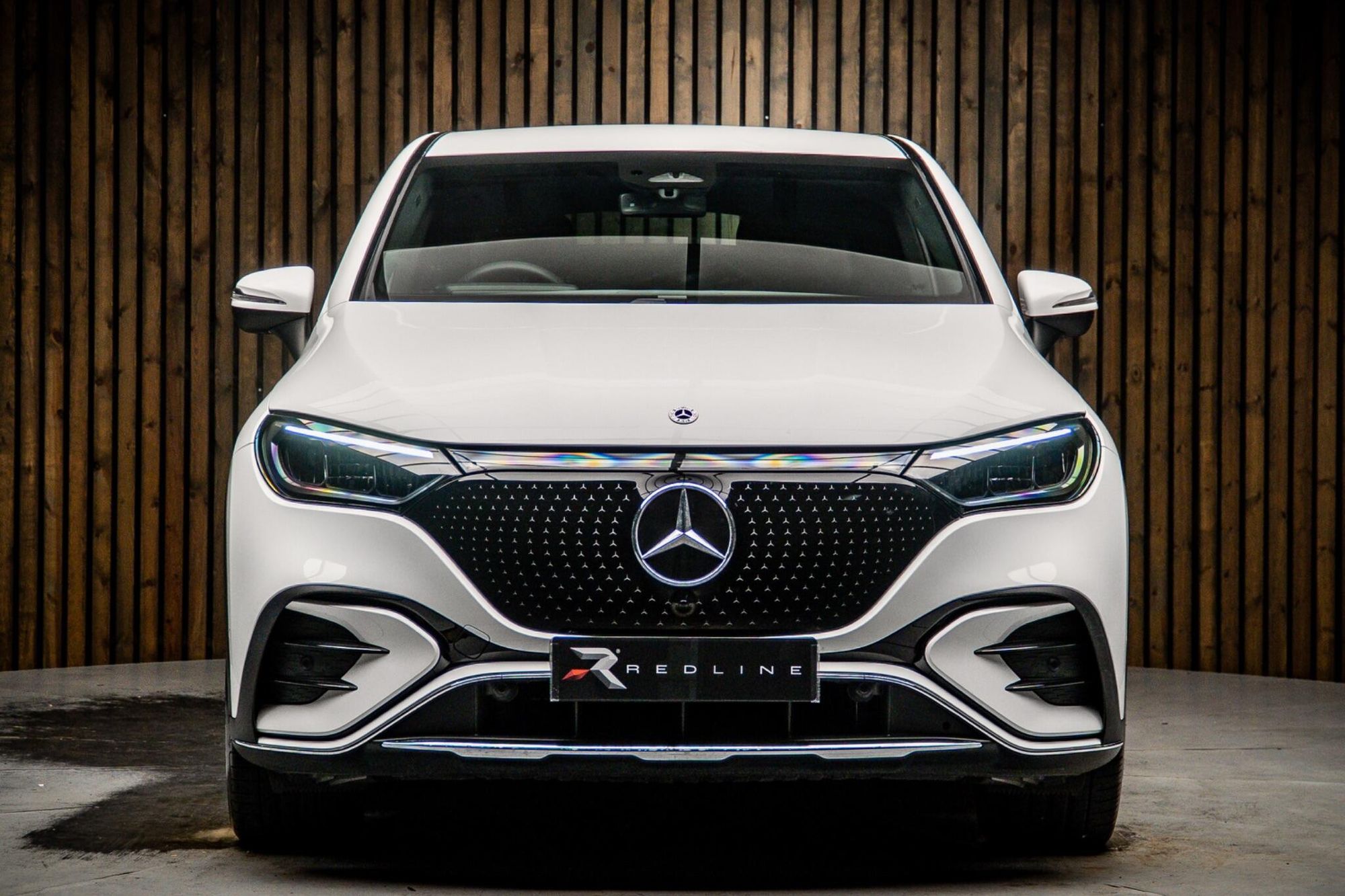 MERCEDES-BENZ EQE ESTATE 350+ 215kW AMG Line Edition 96kWh 5dr Auto for sale UK - Slide 5