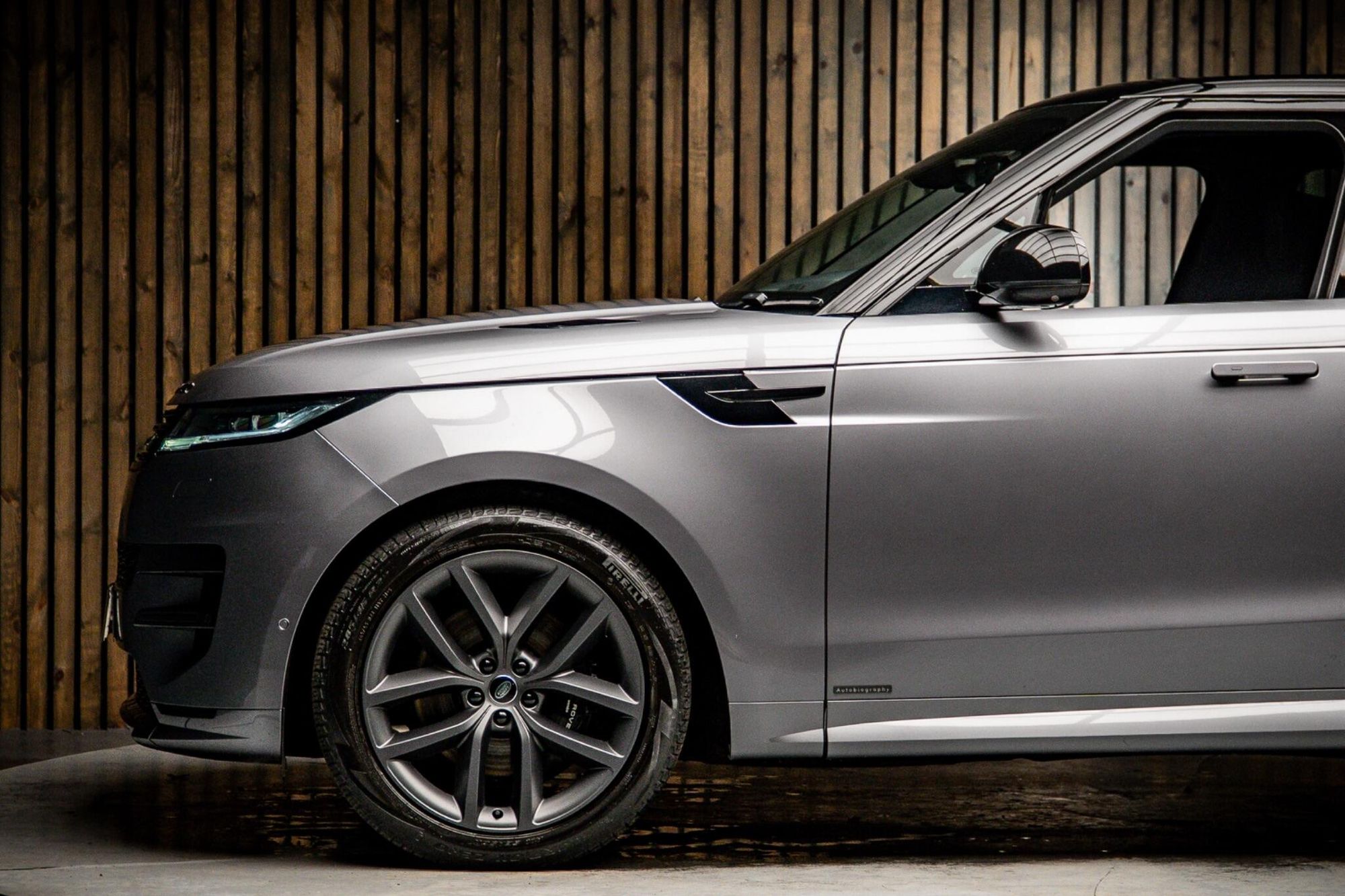 LAND ROVER RANGE ROVER SPORT ESTATE 3.0 P400 Autobiography 5dr Auto for sale UK - Slide 9