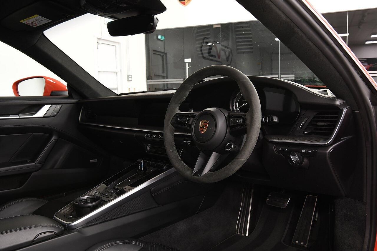 PORSCHE 911 [992] TURBO COUPE S 2dr PDK for sale UK - Slide 4