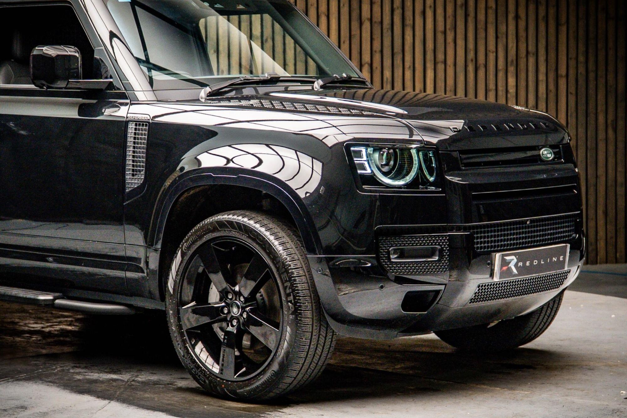 LAND ROVER DEFENDER 90 DIESEL 3.0 D350 Hard Top X-Dynamic HSE Auto for sale UK - Slide 10