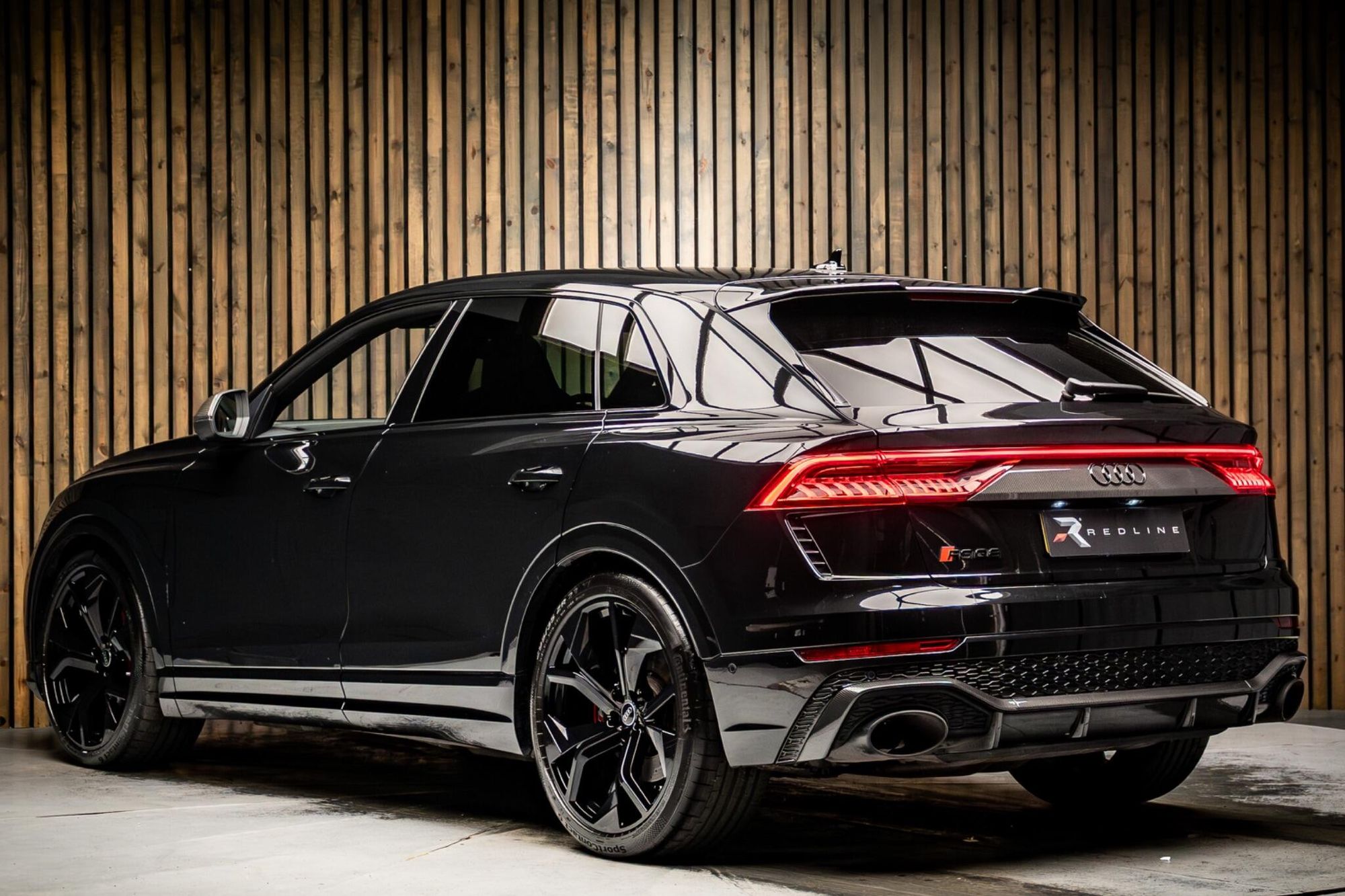 AUDI RS Q8 ESTATE RS Q8 TFSI Quattro Carbon Black 5dr Tiptronic for sale UK - Slide 3